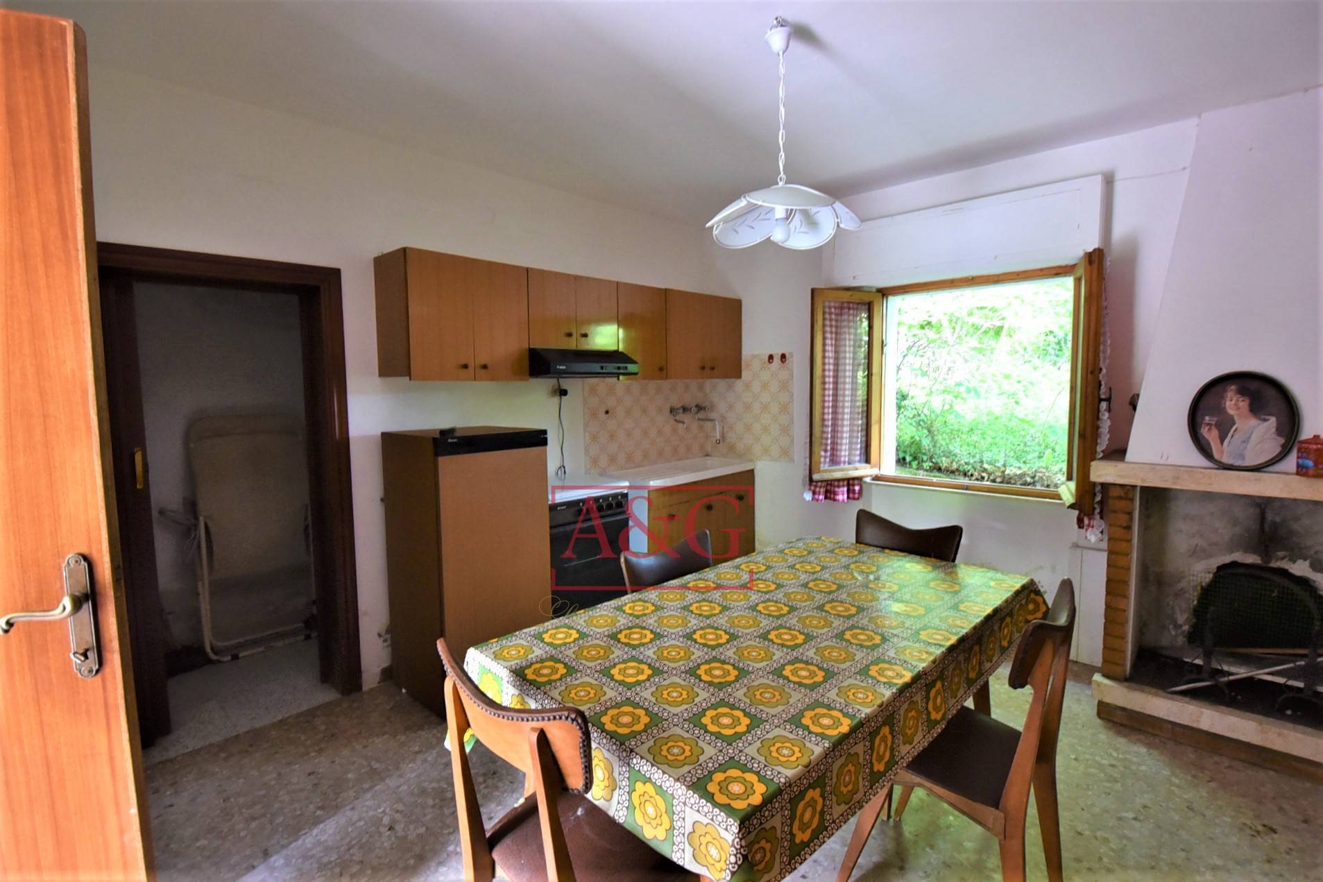 Casa cielo-terra in vendita a Amandola, Montagna