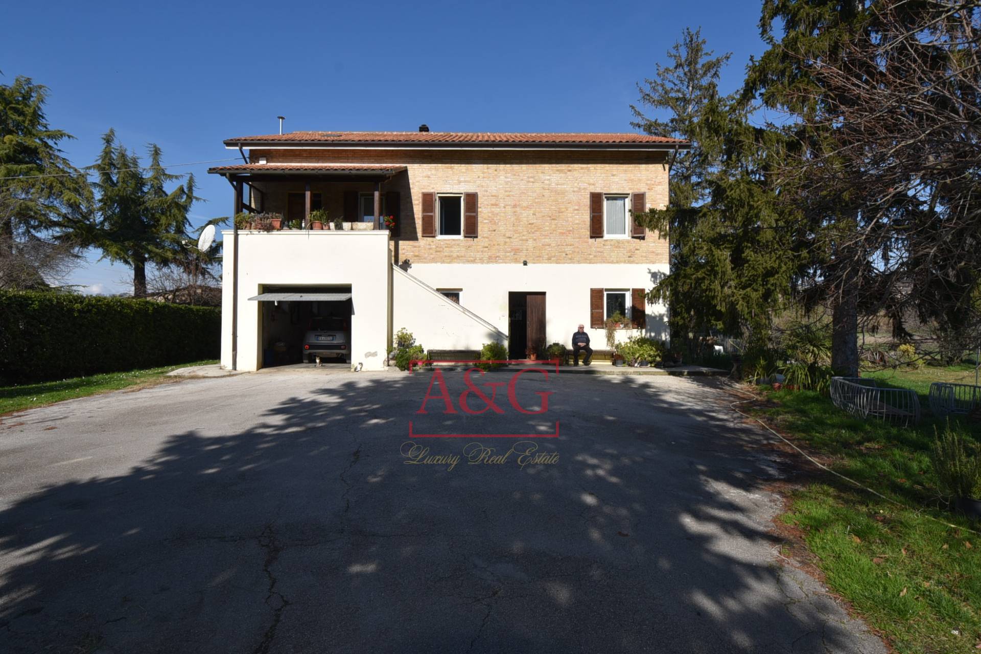 Casale in vendita a Montegiorgio