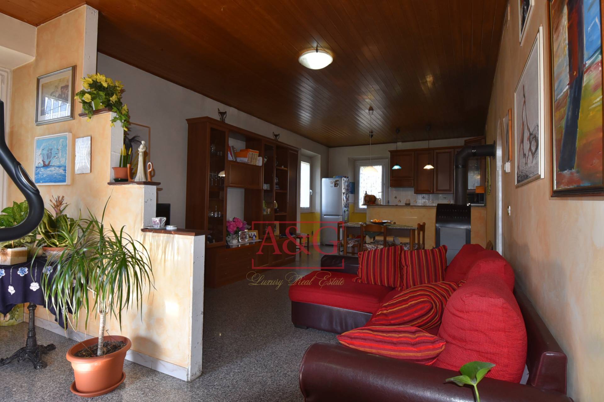 Casale in vendita a Montegiorgio