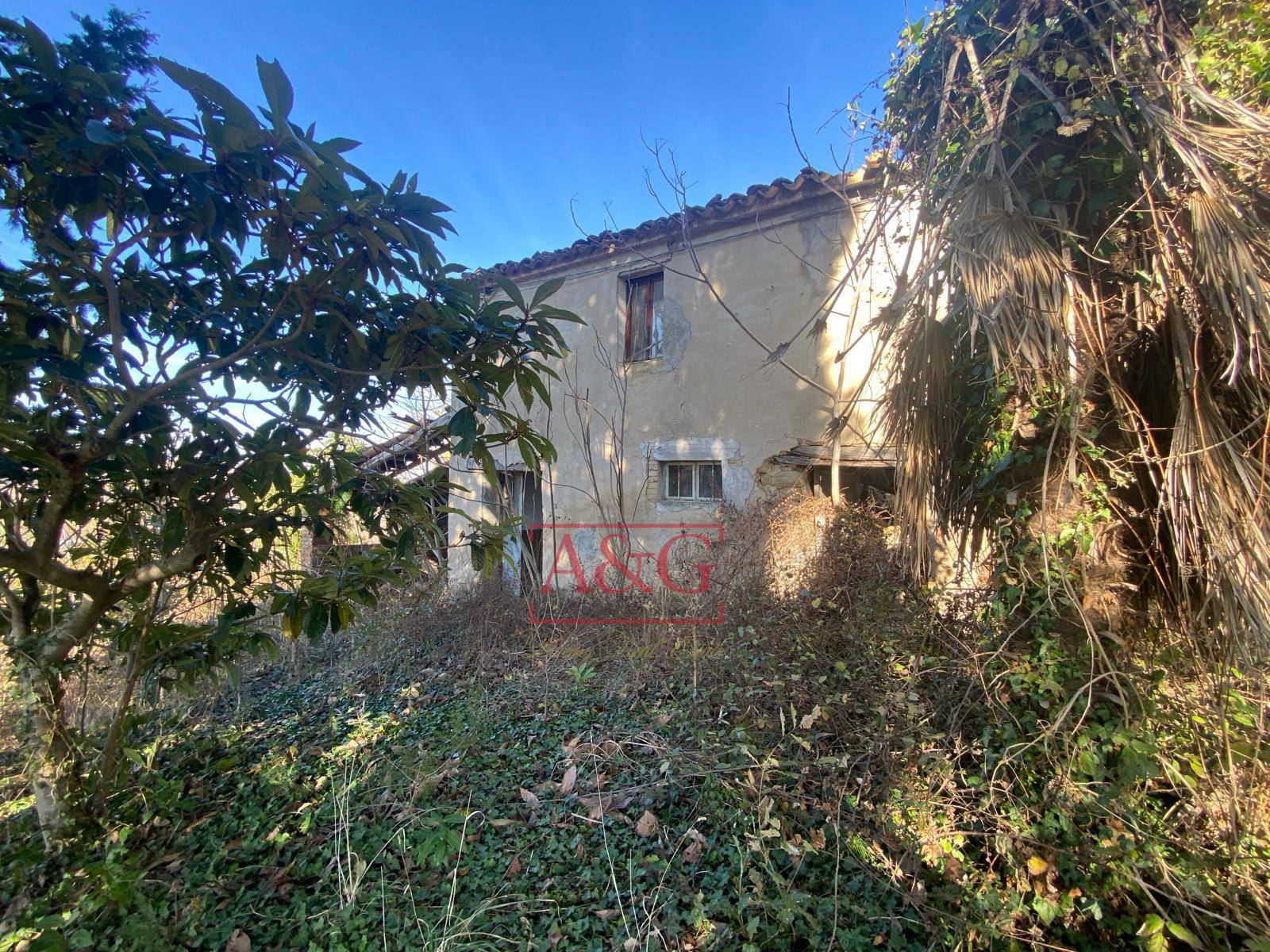 Casa colonica in vendita a Ripe San Ginesio, CAMPAGNA