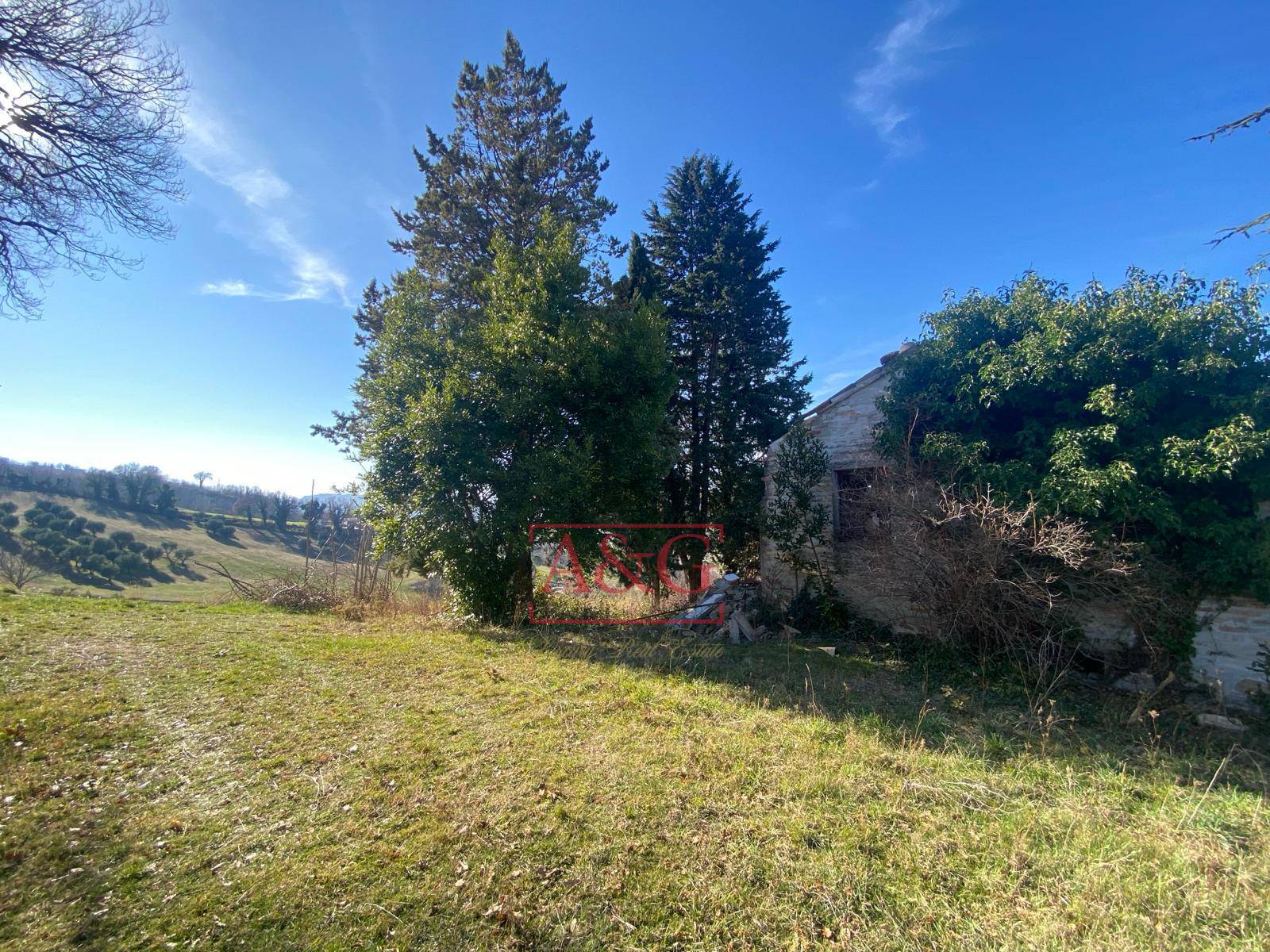 Casa colonica in vendita a Ripe San Ginesio, CAMPAGNA