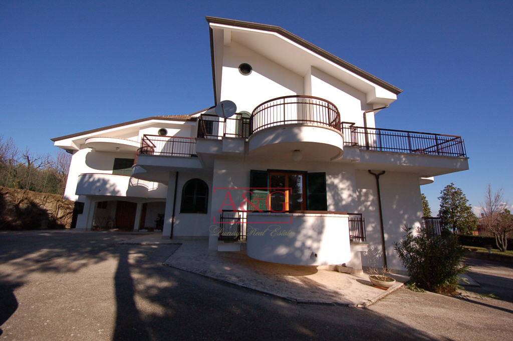 Villa in vendita a Fermo, Campagna