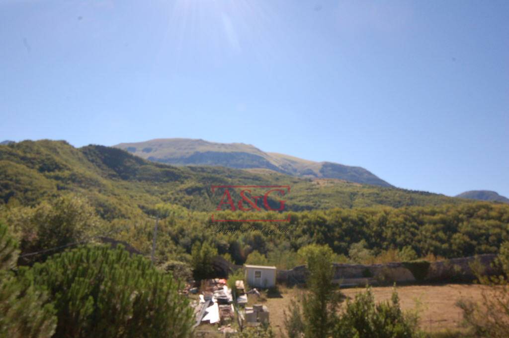 Appartamento in vendita a Amandola, Campagna