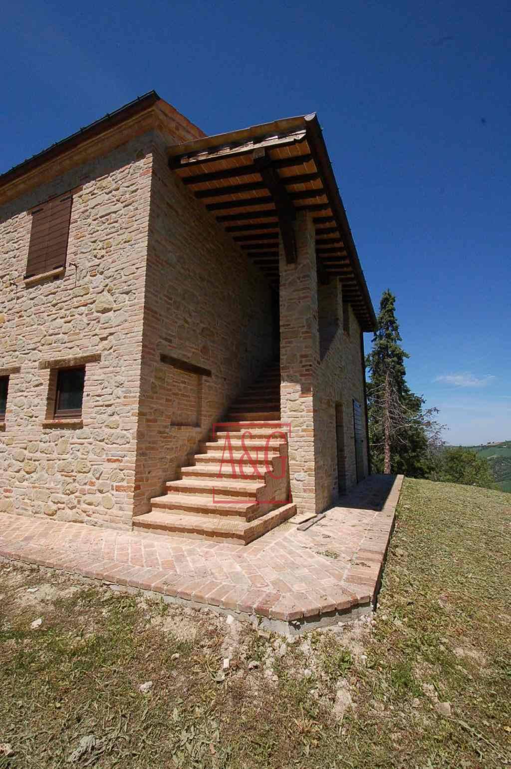 Casale in vendita a Amandola, Campagna