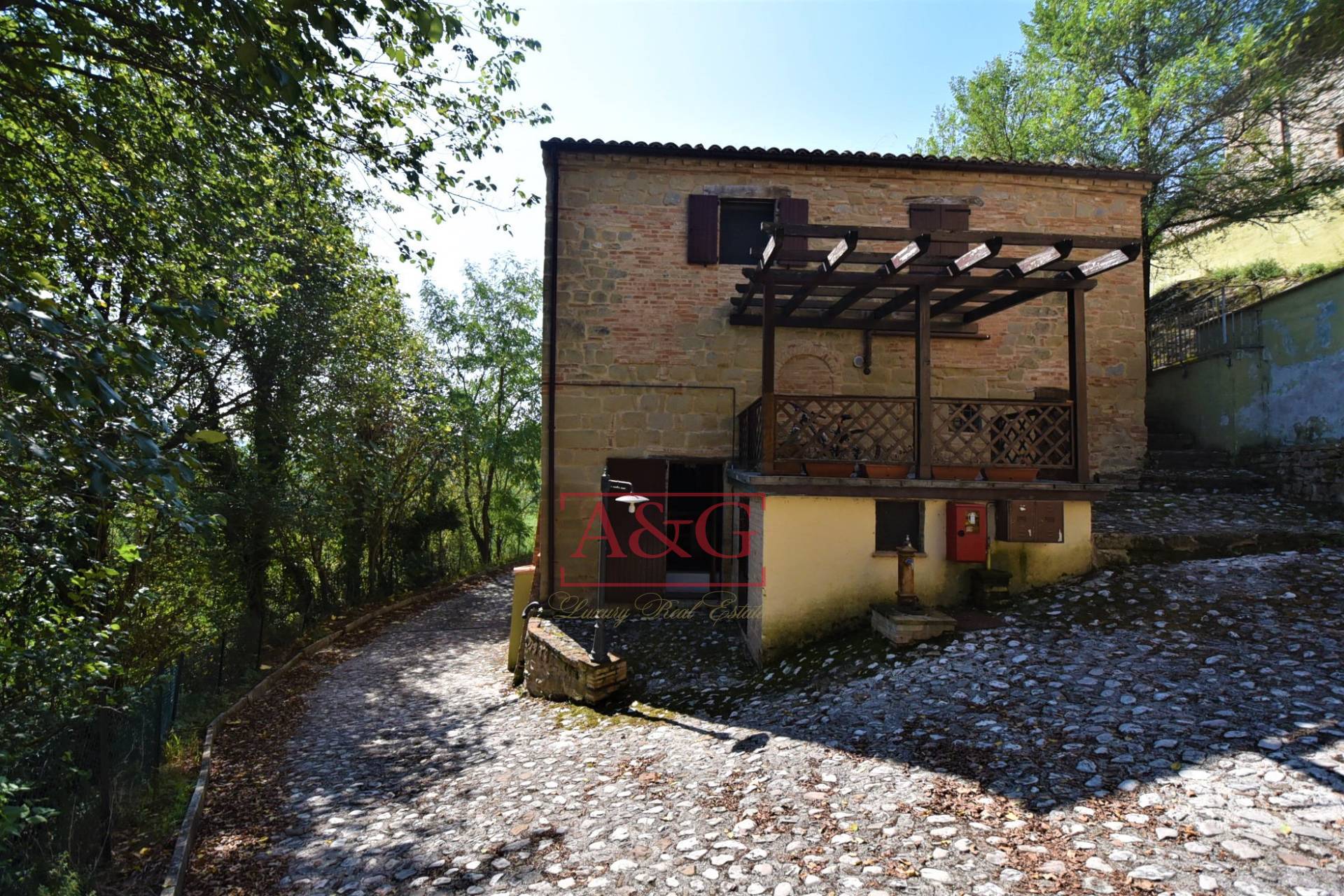 Casa cielo-terra in vendita a Sarnano, Campagna