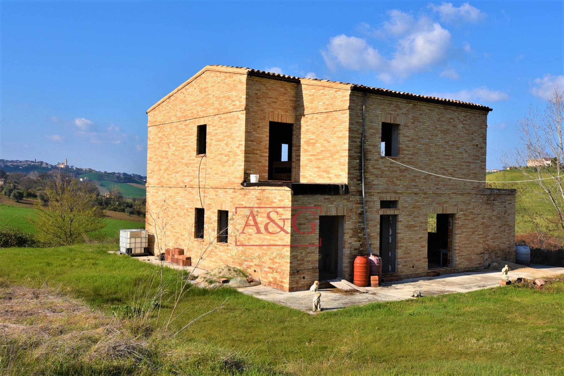 Casale in vendita a Rapagnano, Campagna