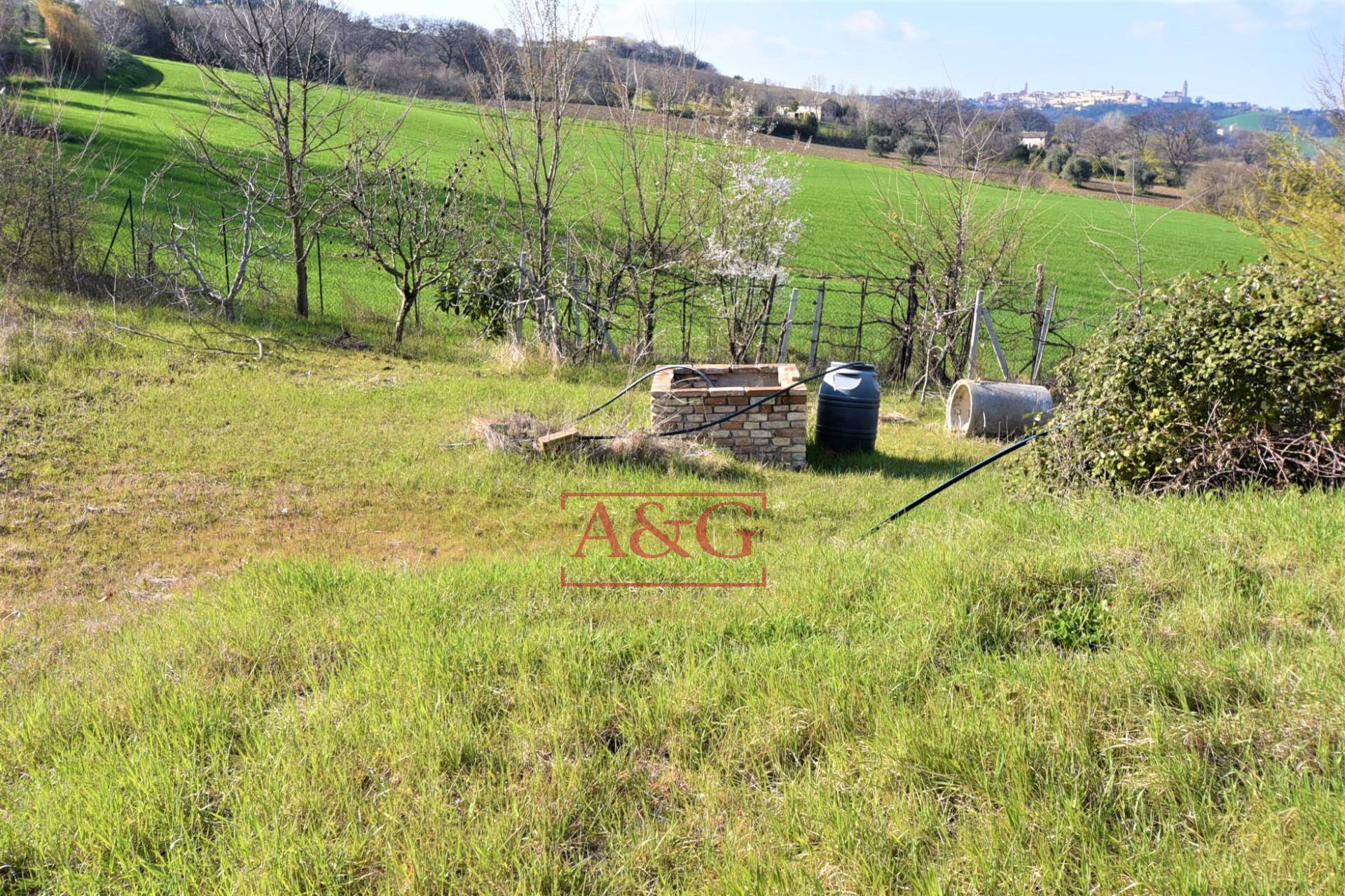 Casale in vendita a Rapagnano, Campagna