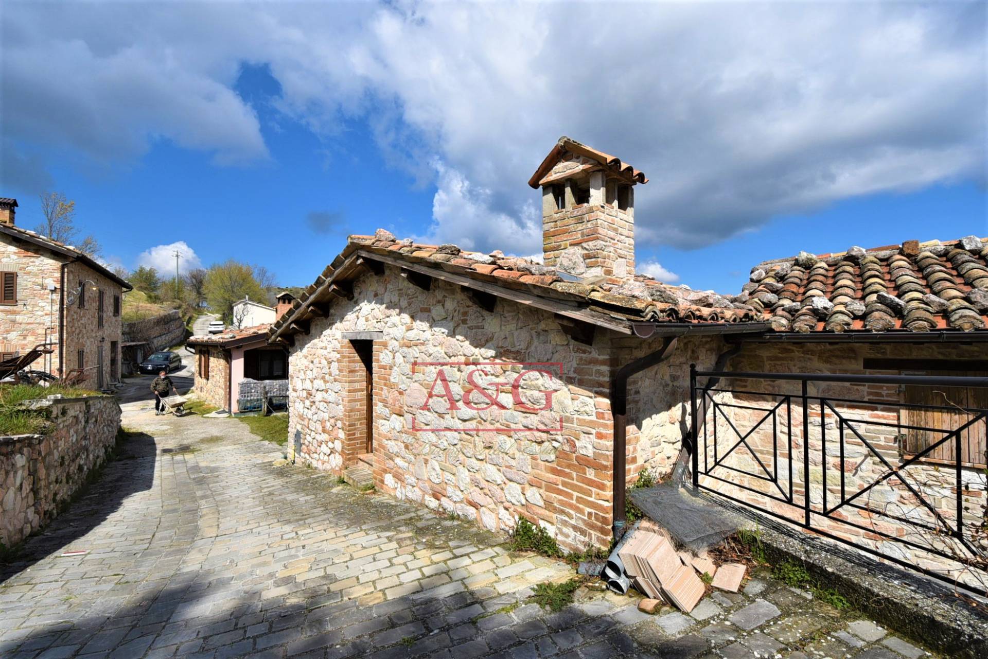 Casa cielo-terra in vendita a Amandola, Montagna