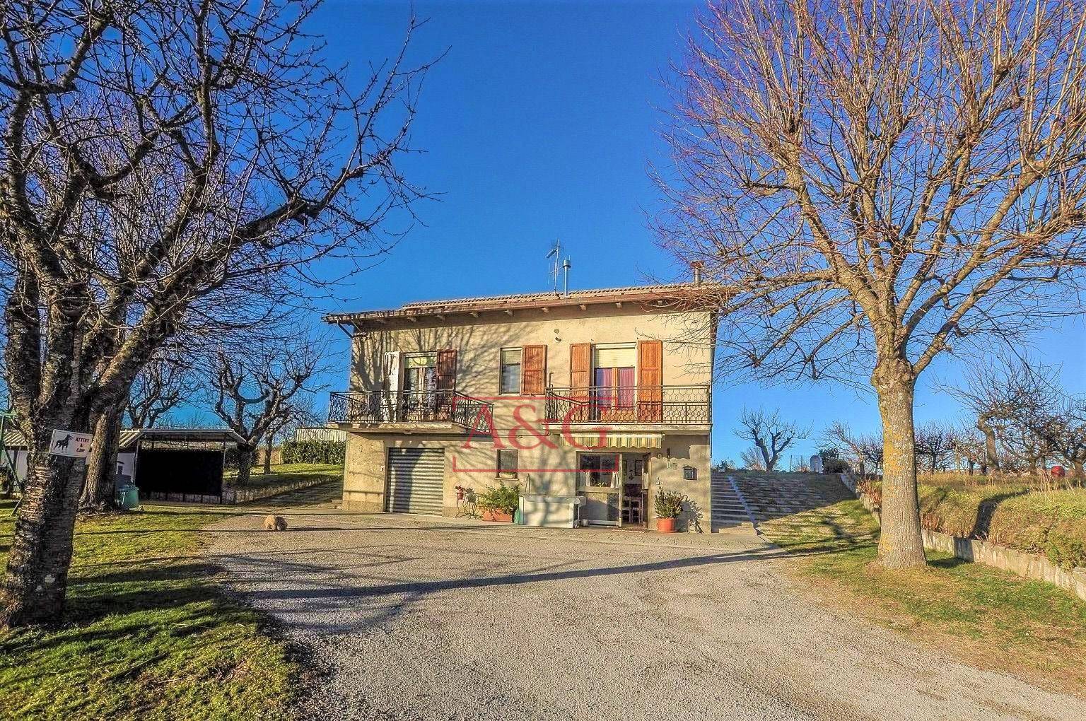 Casa singola in vendita a Comunanza, Campagna