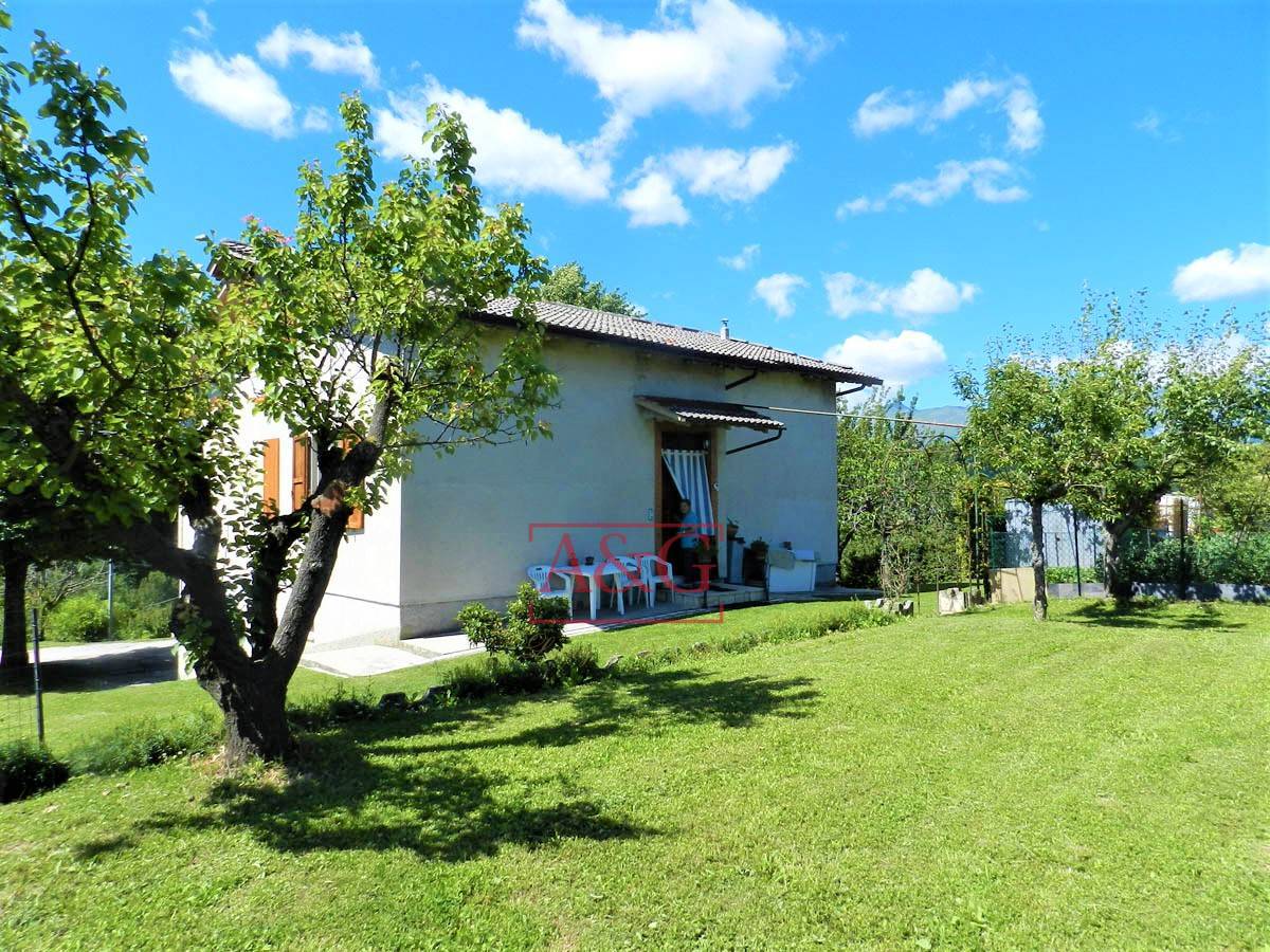 Casa singola in vendita a Comunanza, Campagna