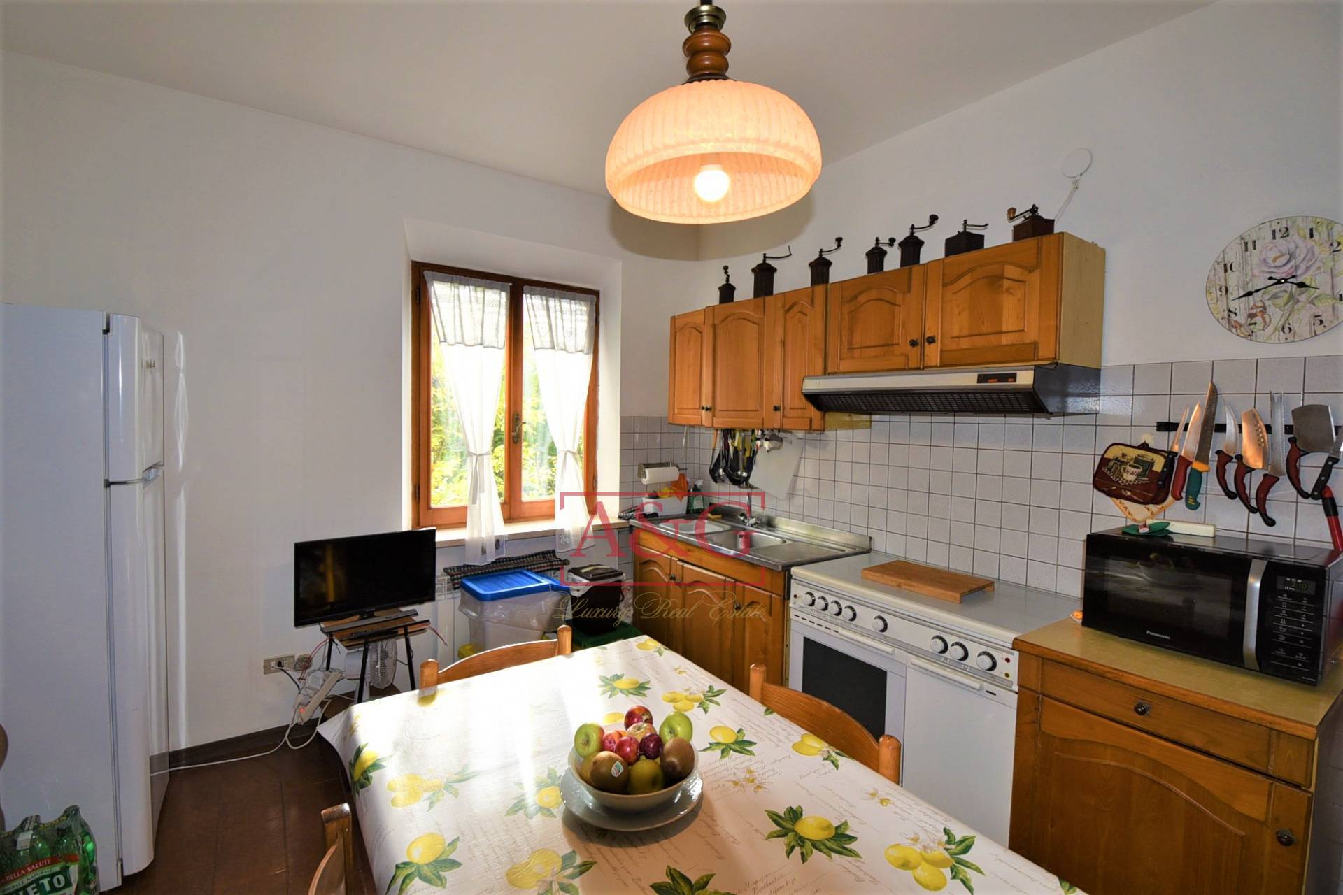 Villa in vendita a Montefortino, Periferia