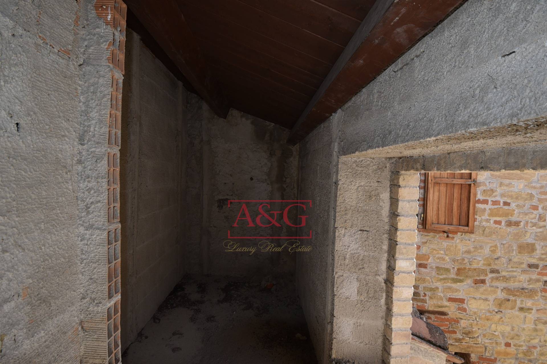 Rustico in vendita a Montefalcone Appennino, Campagna