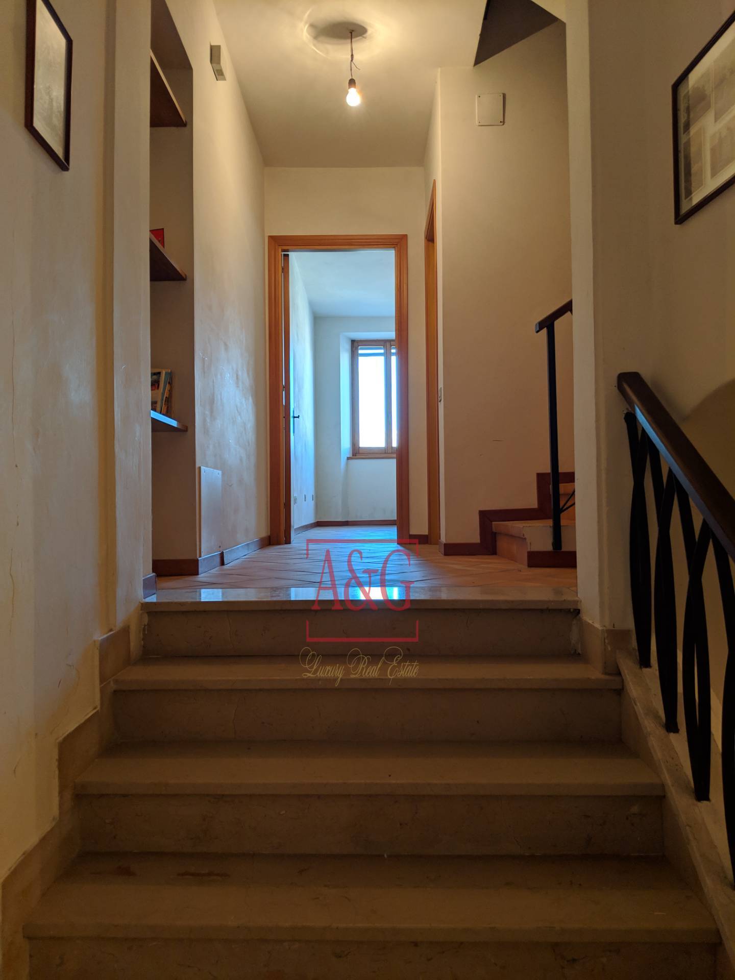 Casa cielo-terra in vendita a Monte San Martino, CAMPAGNA