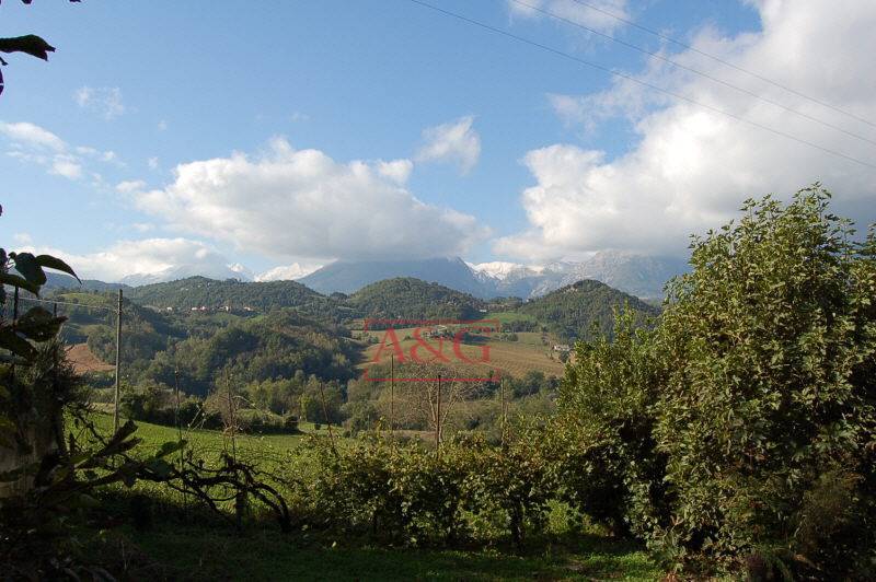 Casa cielo-terra in vendita a Amandola, Campagna
