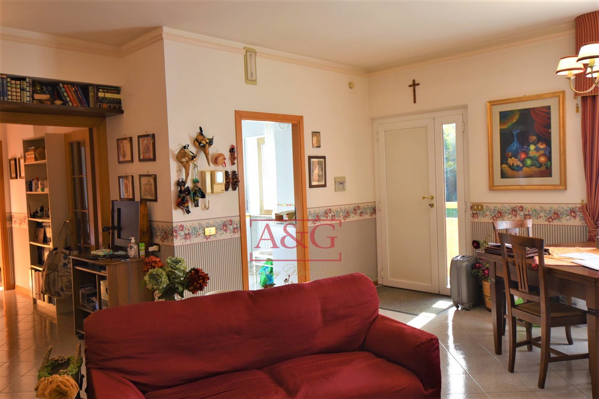 Appartamento in vendita a Montefortino, Centro