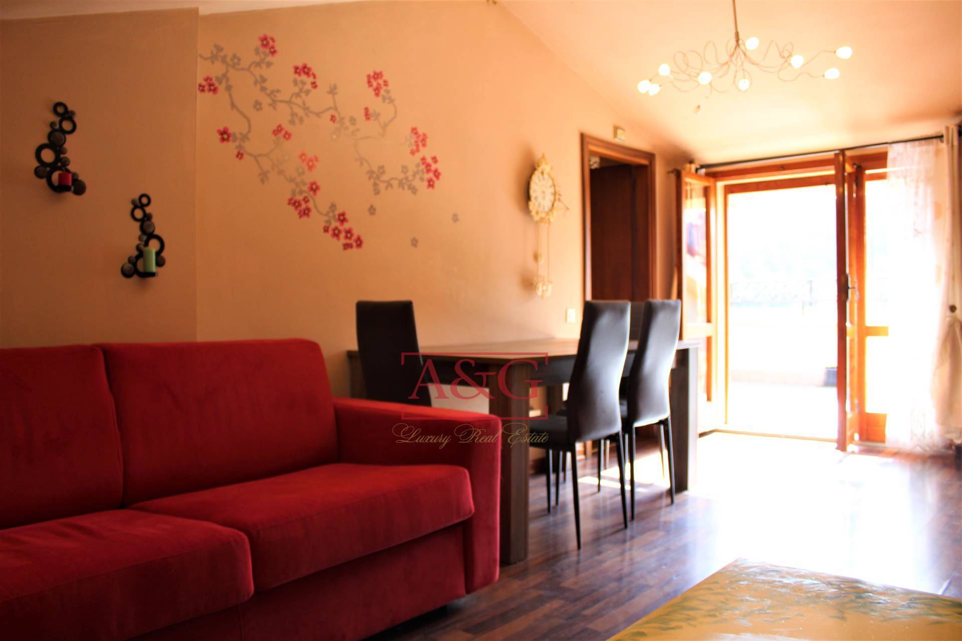 Mansarda in vendita a Comunanza, Centro