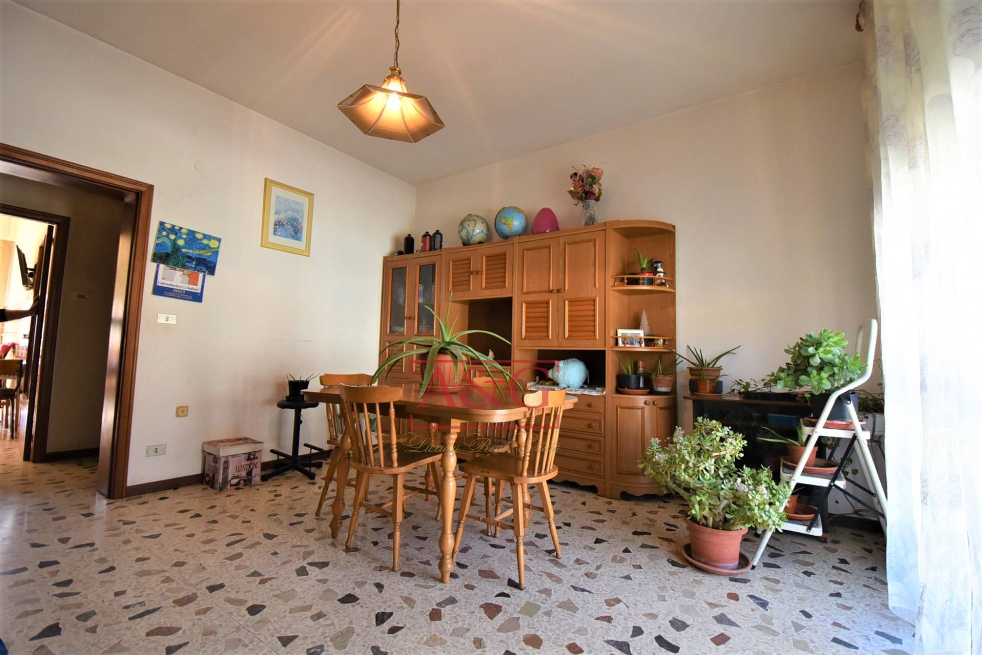 Appartamento in vendita a Comunanza, Centro