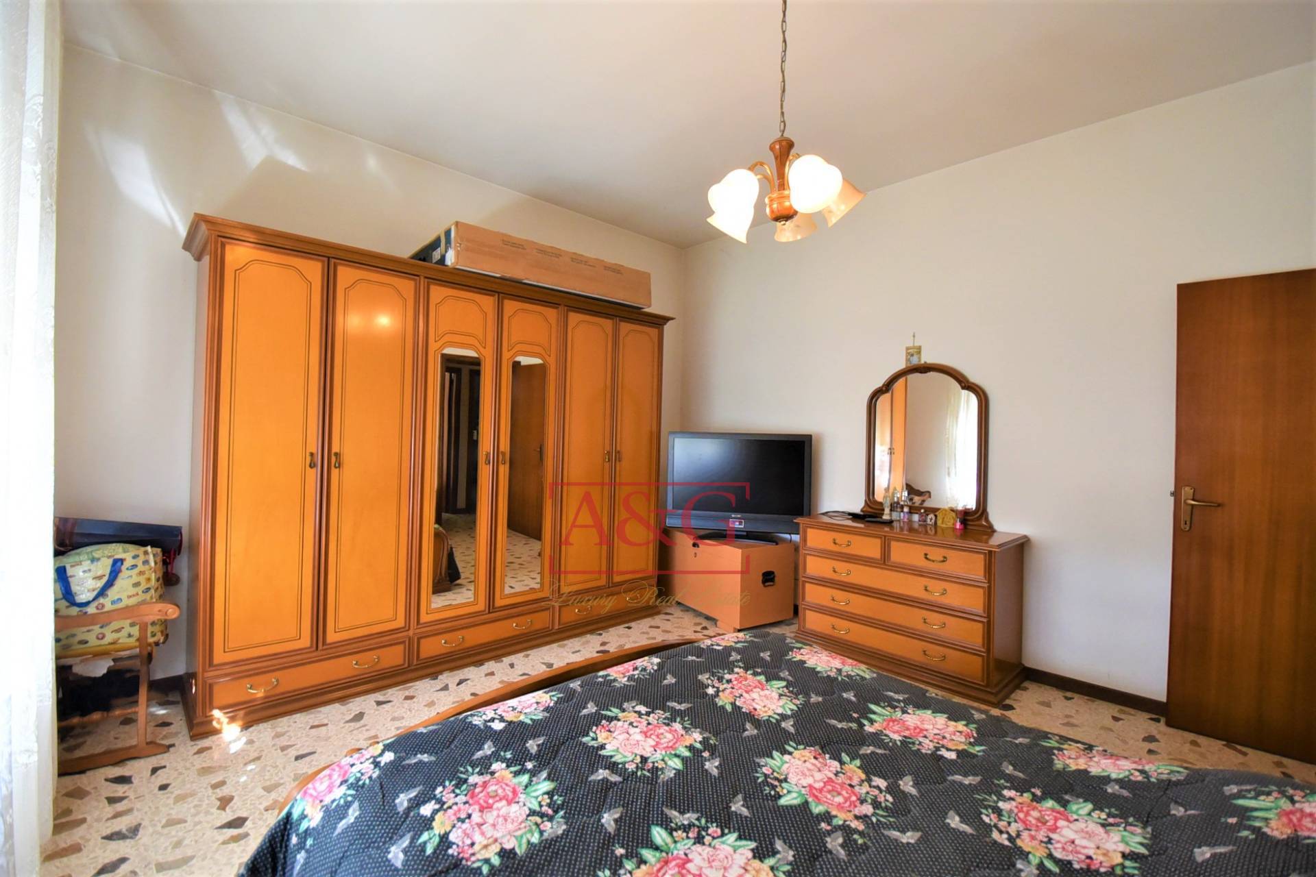 Appartamento in vendita a Comunanza, Centro