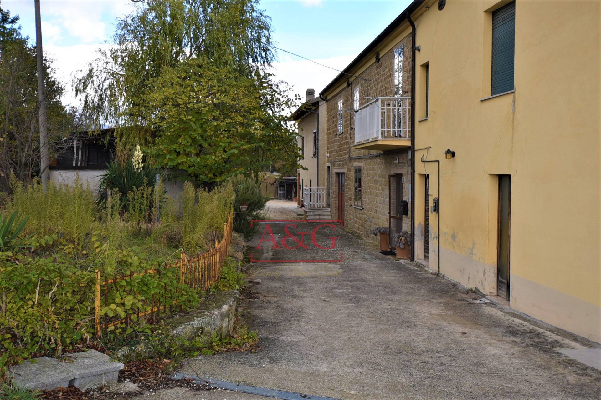 Casa cielo-terra in vendita a Gualdo, Morrone
