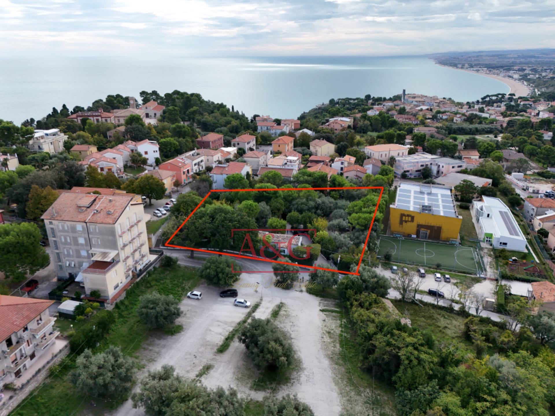 Attivit commerciale in vendita a Sirolo, CENTRO