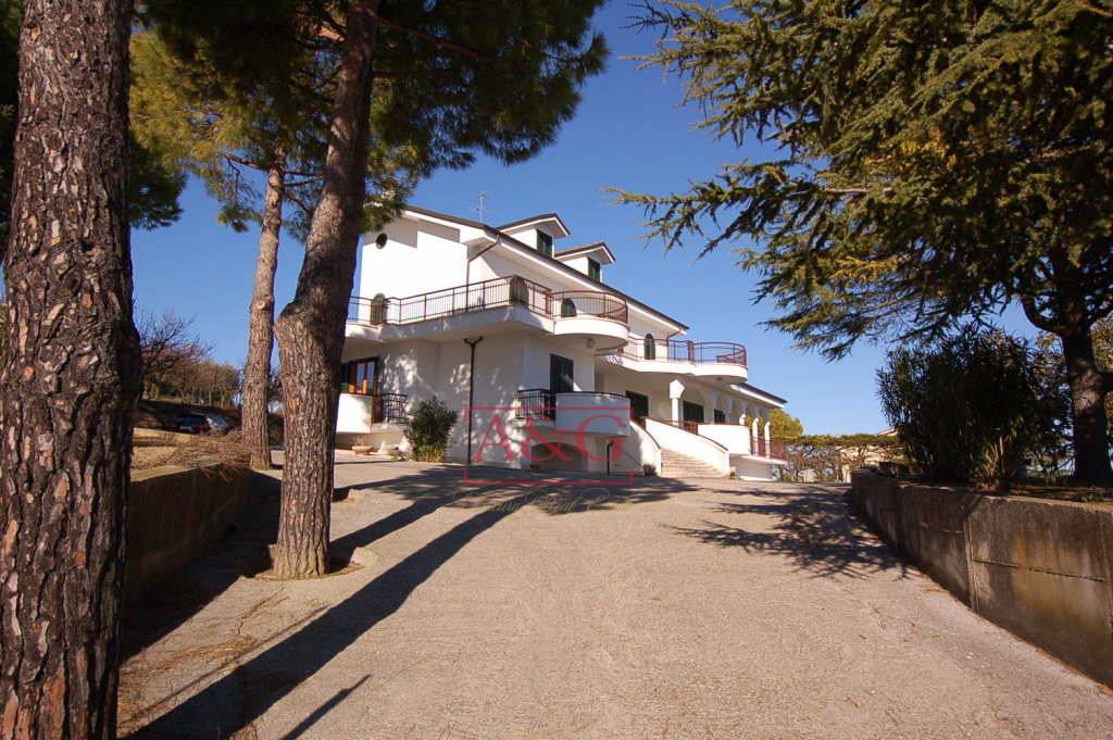 Villa in vendita a Fermo, Campagna