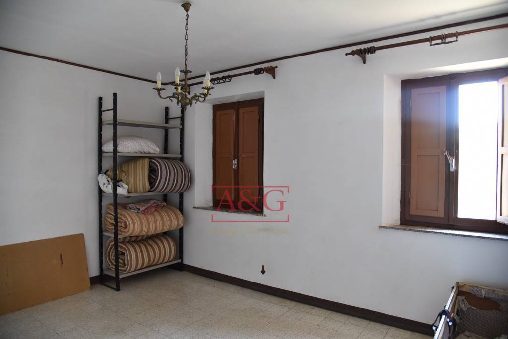 Casa colonica in vendita a Amandola, Campagna