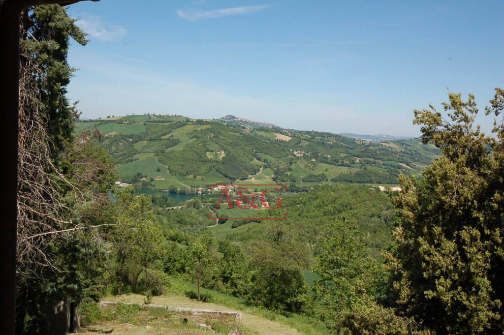 Casale in vendita a Amandola, Campagna