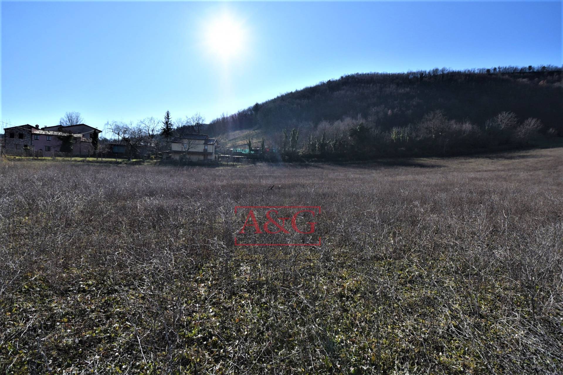 Terreno edificabile in vendita a Sarnano, Campagna