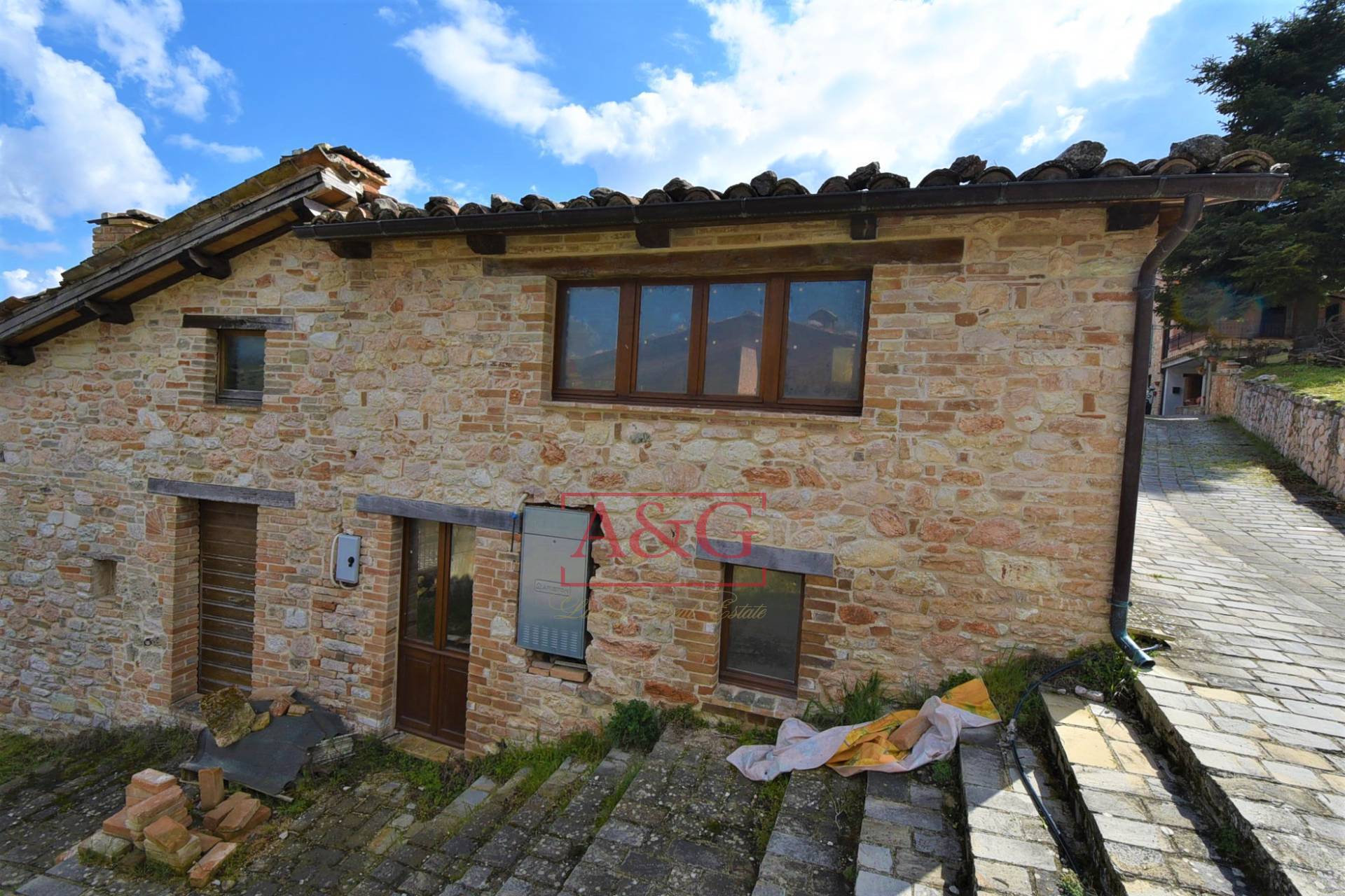 Casa cielo-terra in vendita a Amandola, Montagna