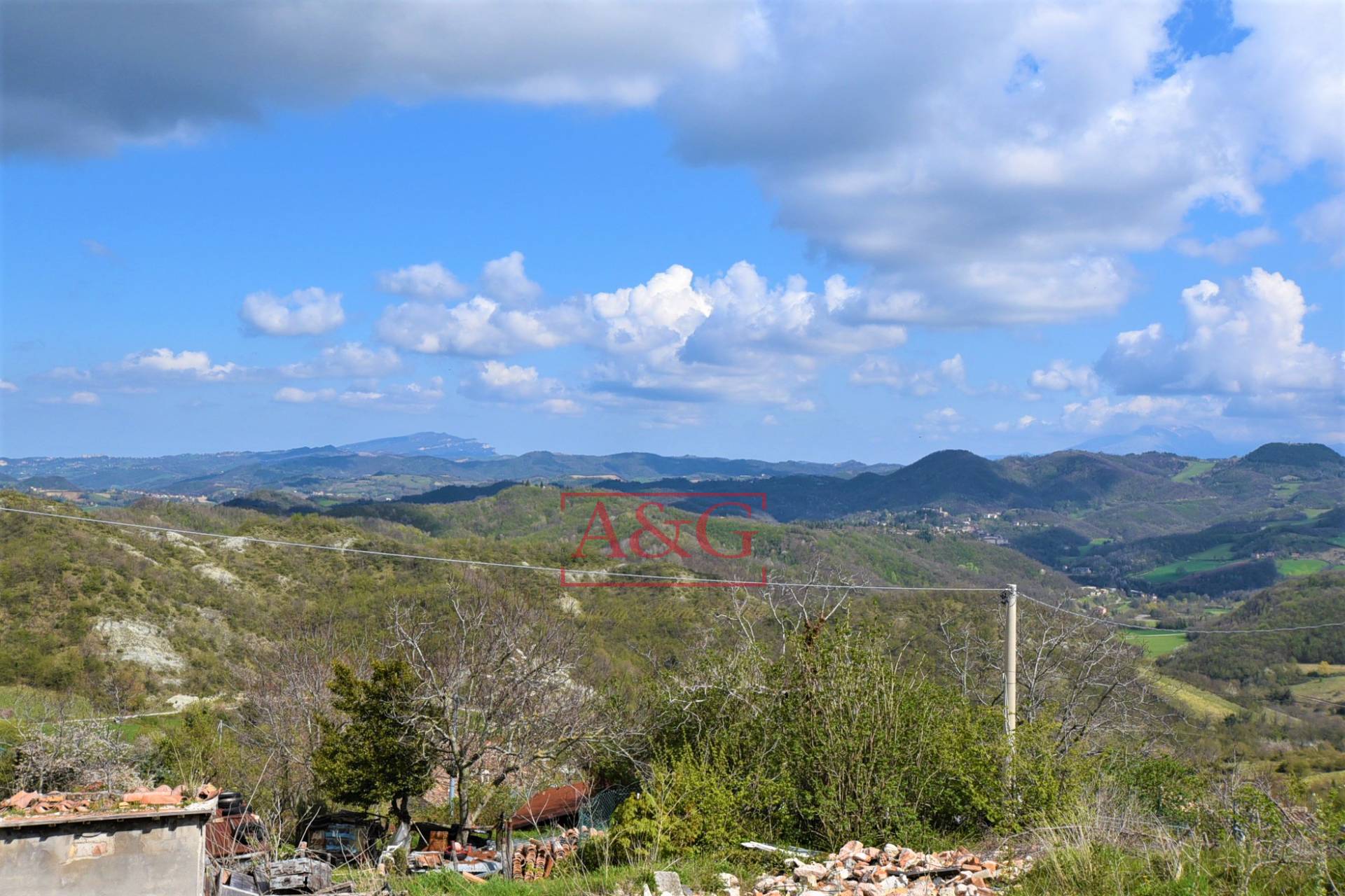 Casa cielo-terra in vendita a Amandola, Montagna
