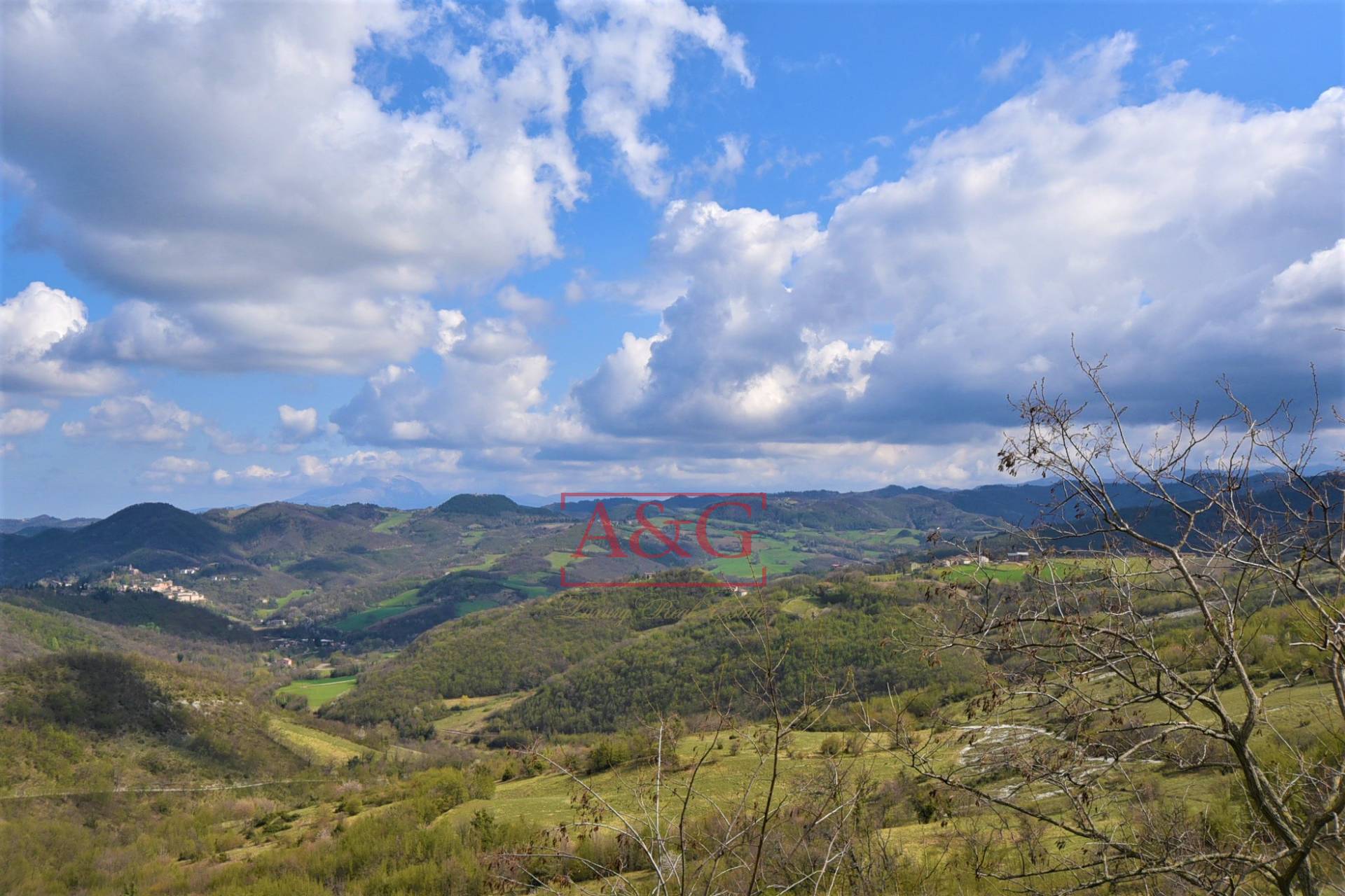 Casa cielo-terra in vendita a Amandola, Montagna