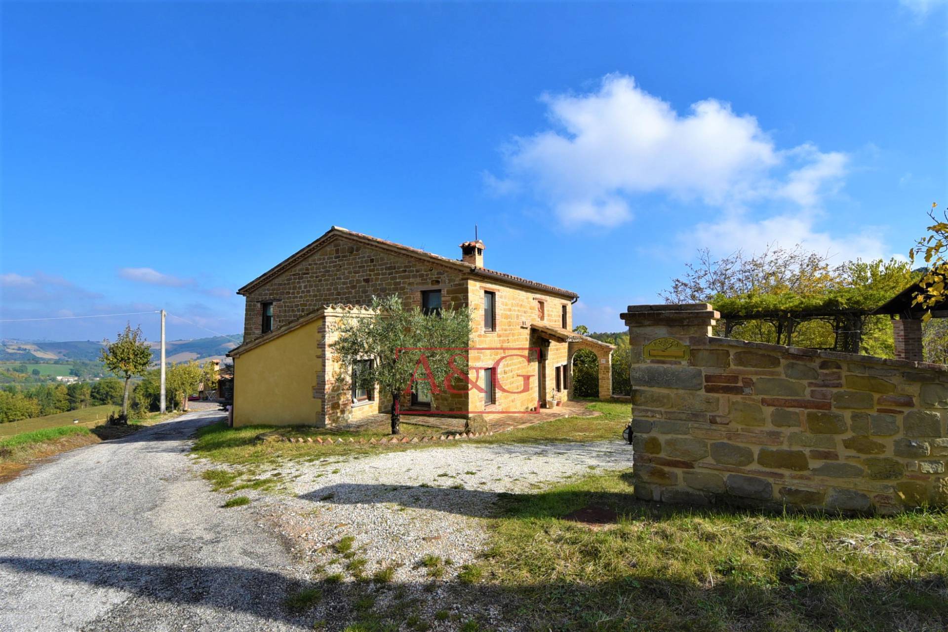 Casale in vendita a Gualdo, CAMPAGNA