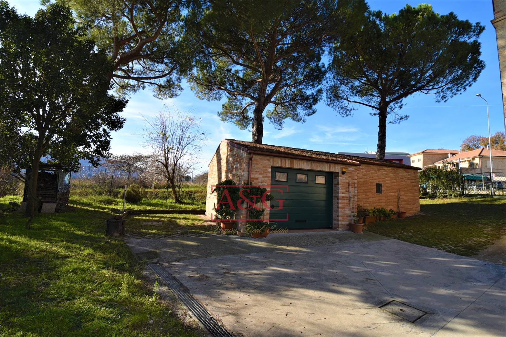 Villa in vendita a Magliano di Tenna