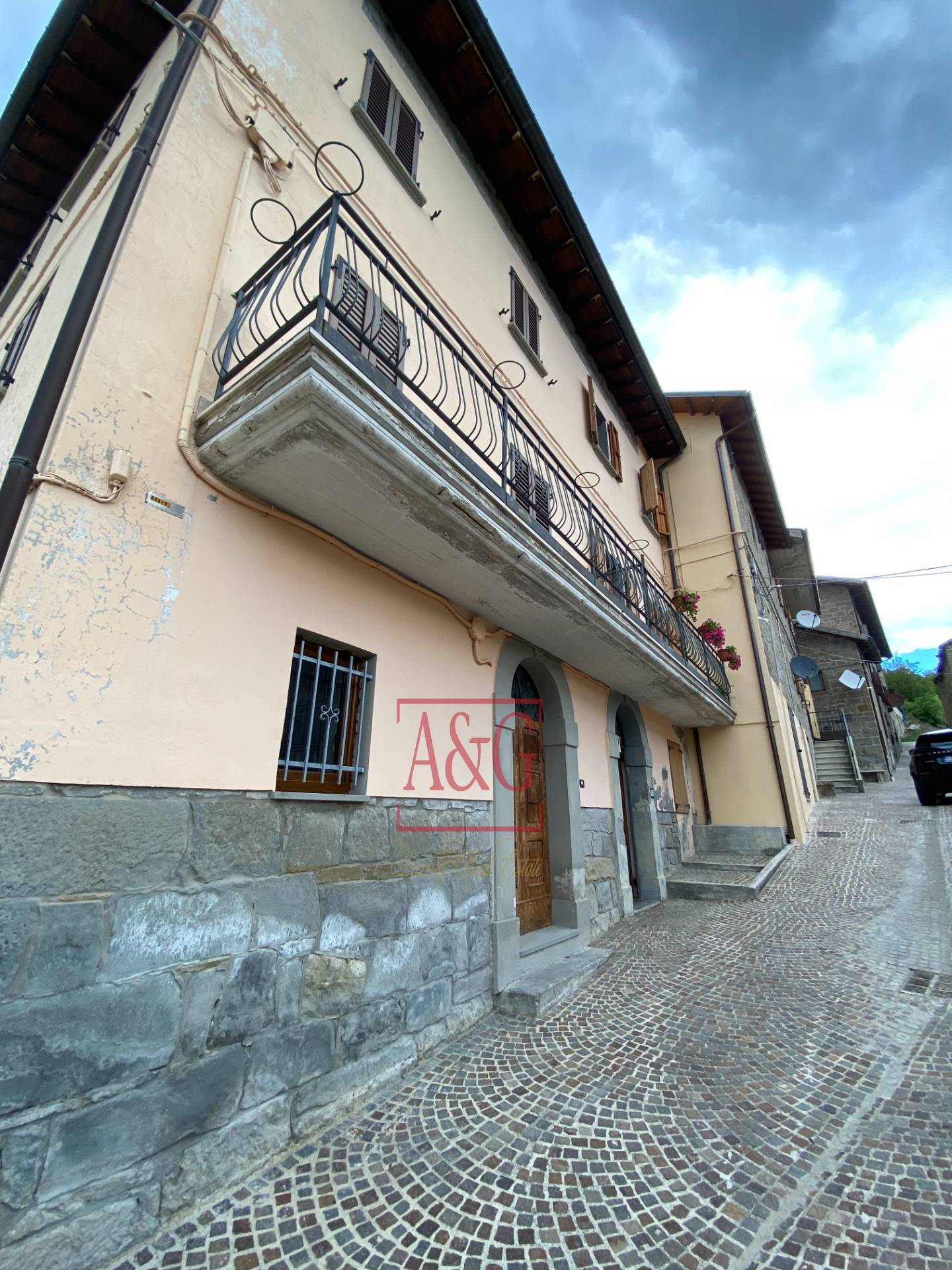 Casa cielo-terra in vendita a Montegallo, Montagna