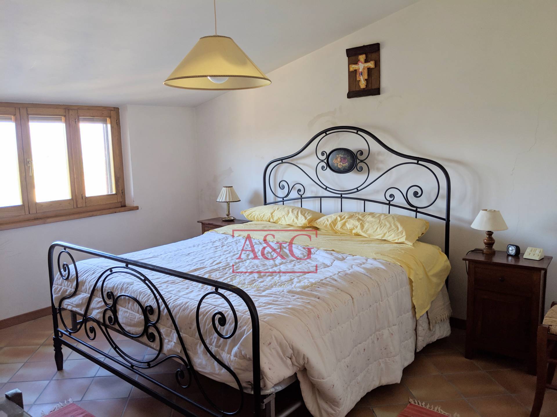 Casa cielo-terra in vendita a Monte San Martino, CAMPAGNA