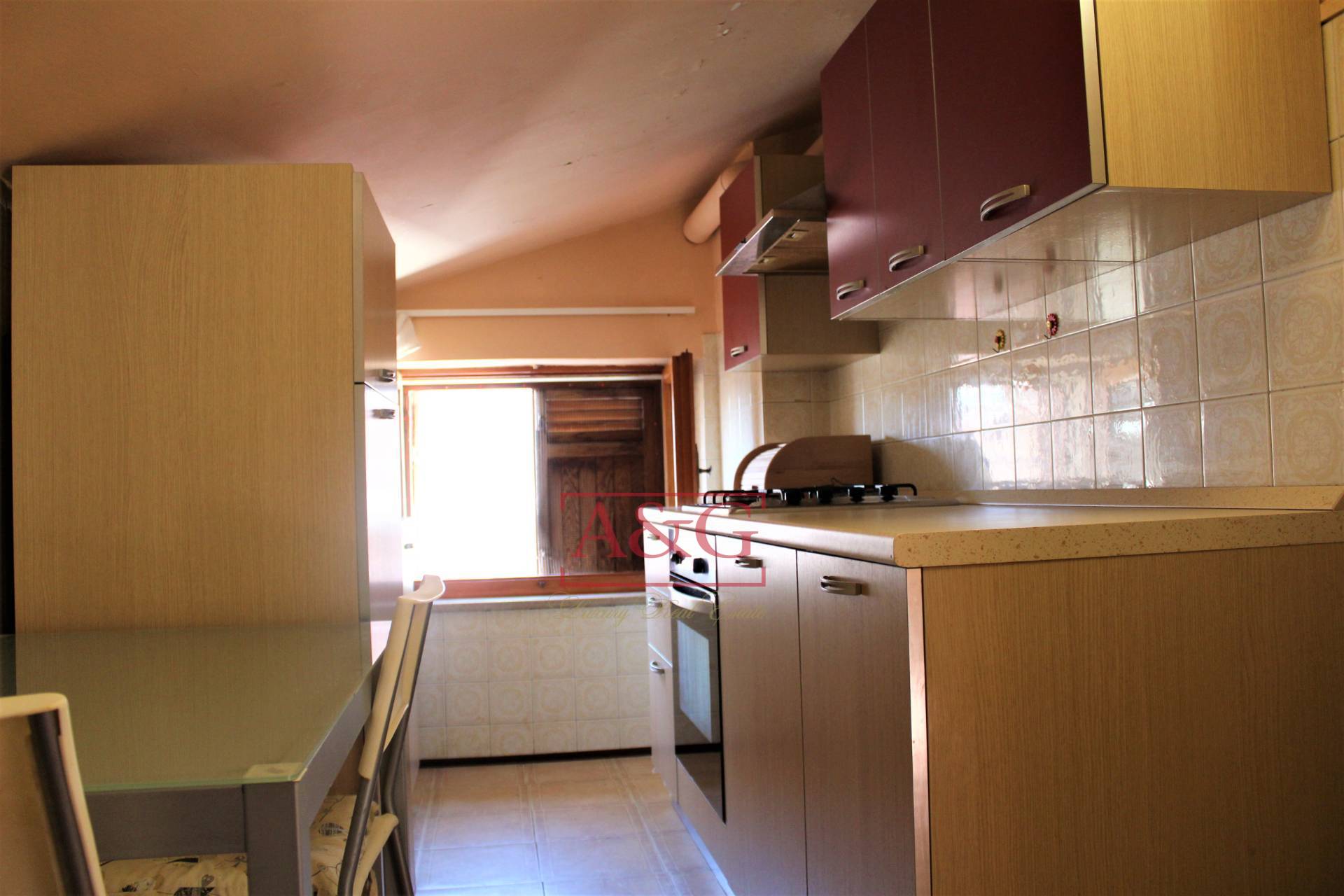 Mansarda in vendita a Comunanza, Centro