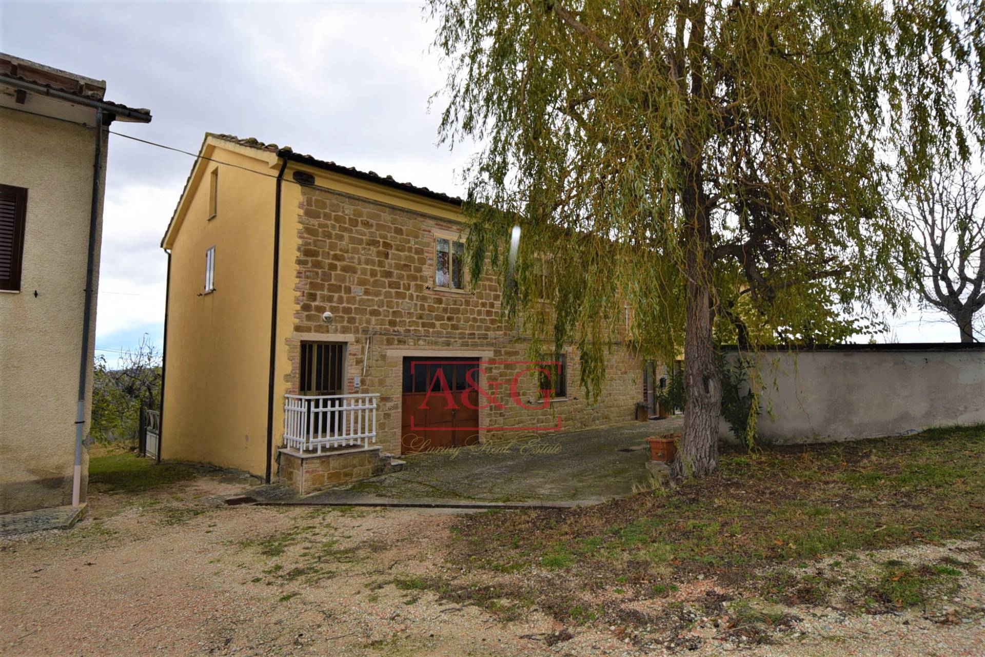 Casa cielo-terra in vendita a Gualdo, Morrone