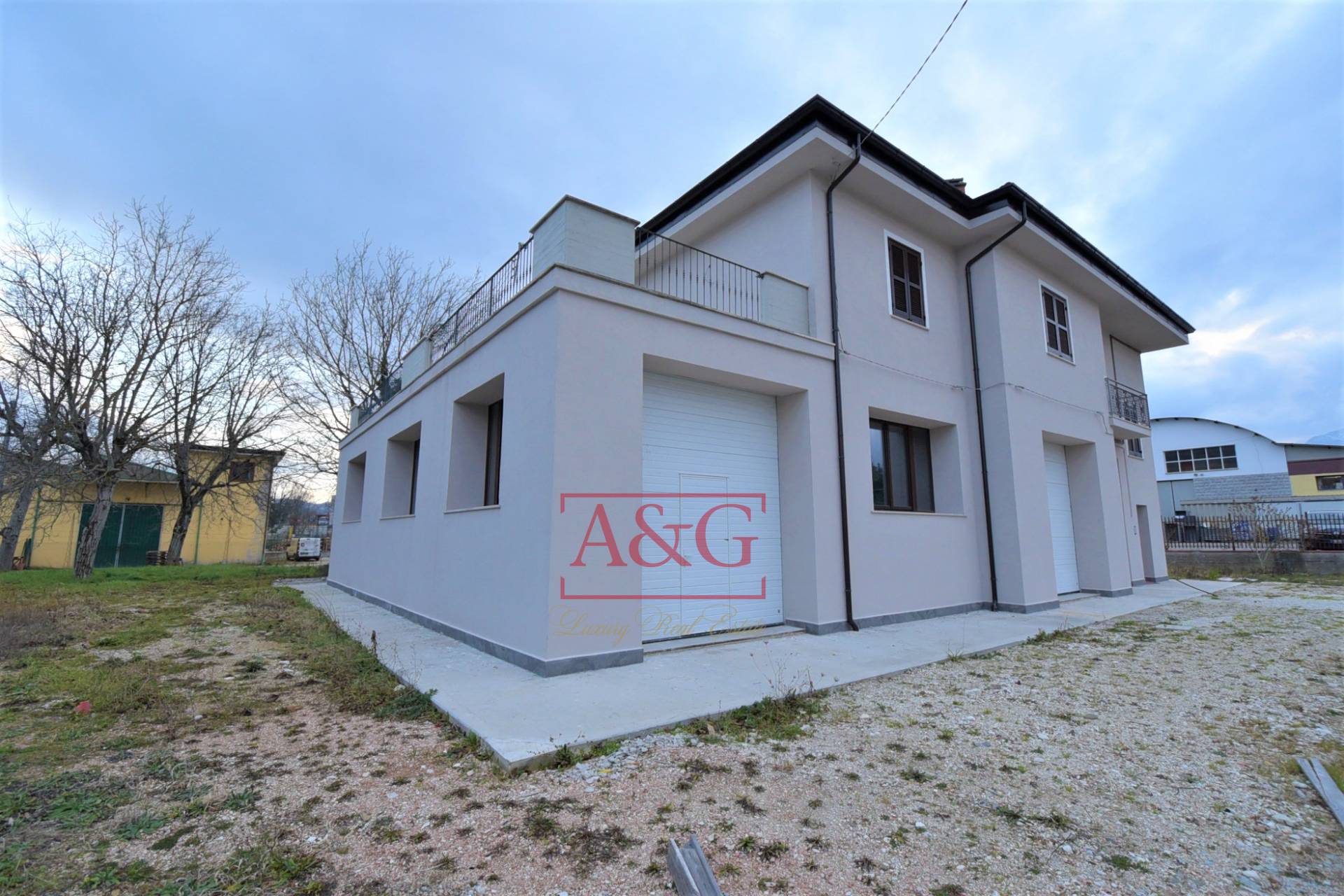 Villa in vendita a Amandola, Periferia