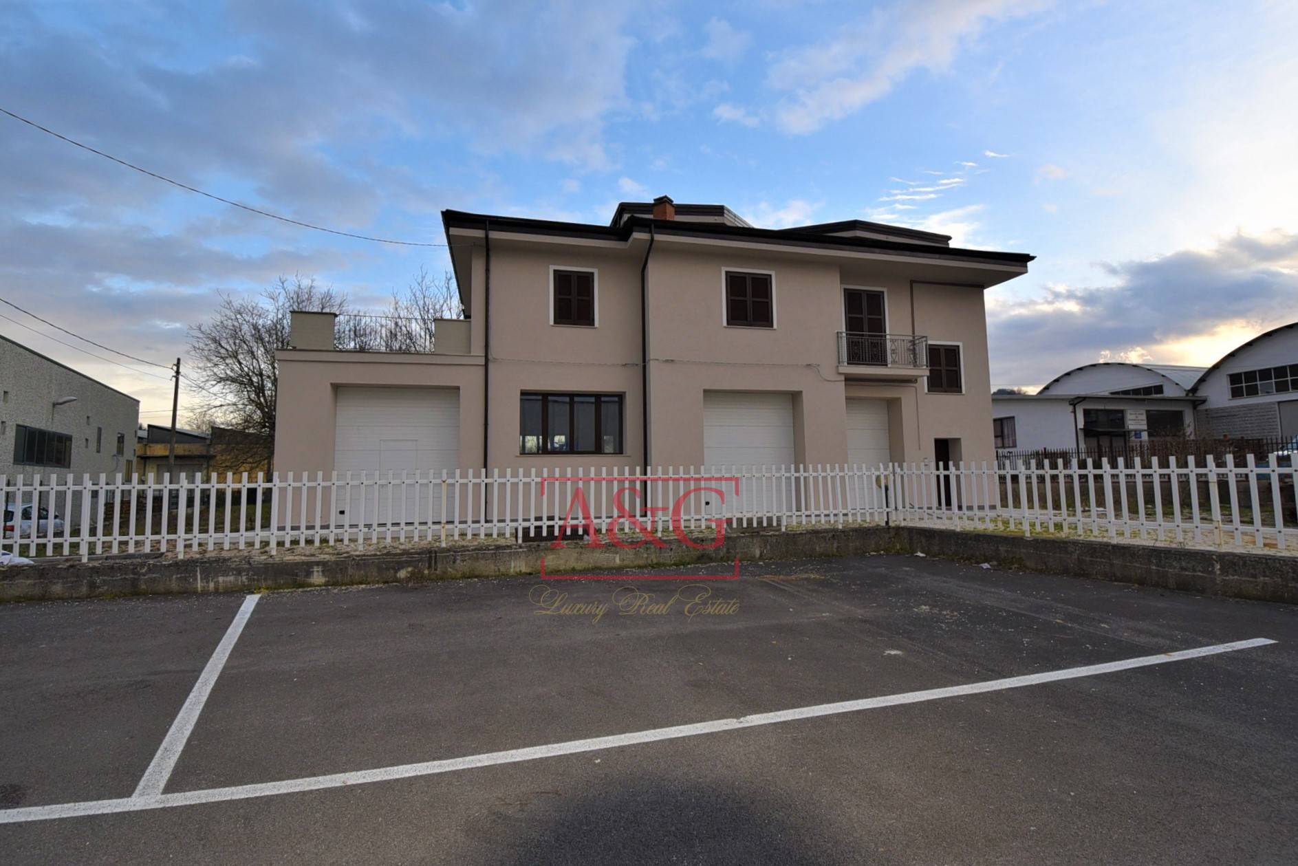 Villa in vendita a Amandola, Periferia