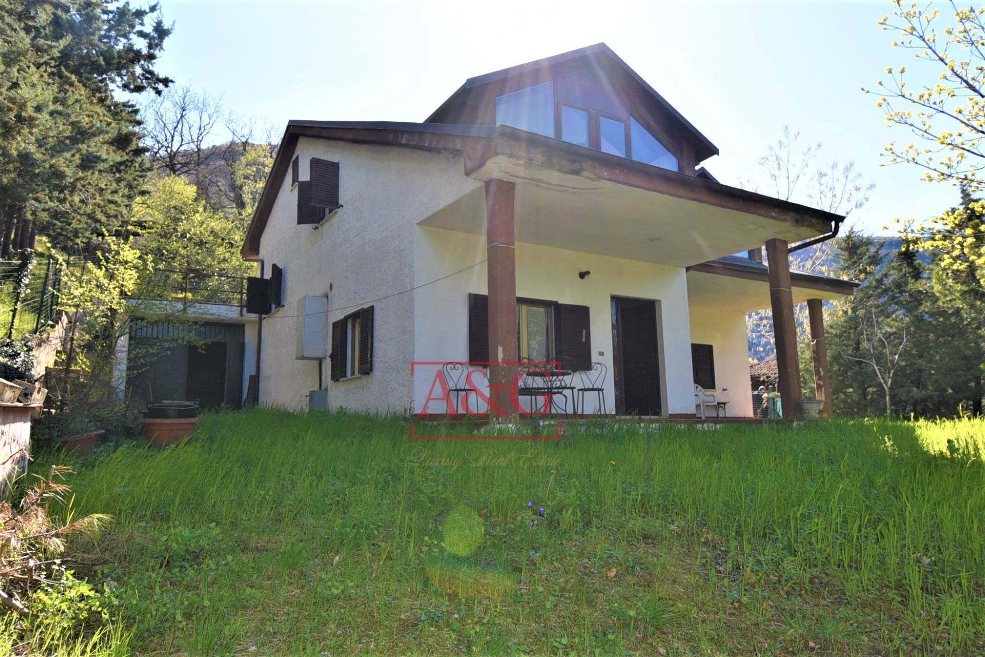 Villetta bifamiliare in vendita a San Ginesio, PERIFERIA