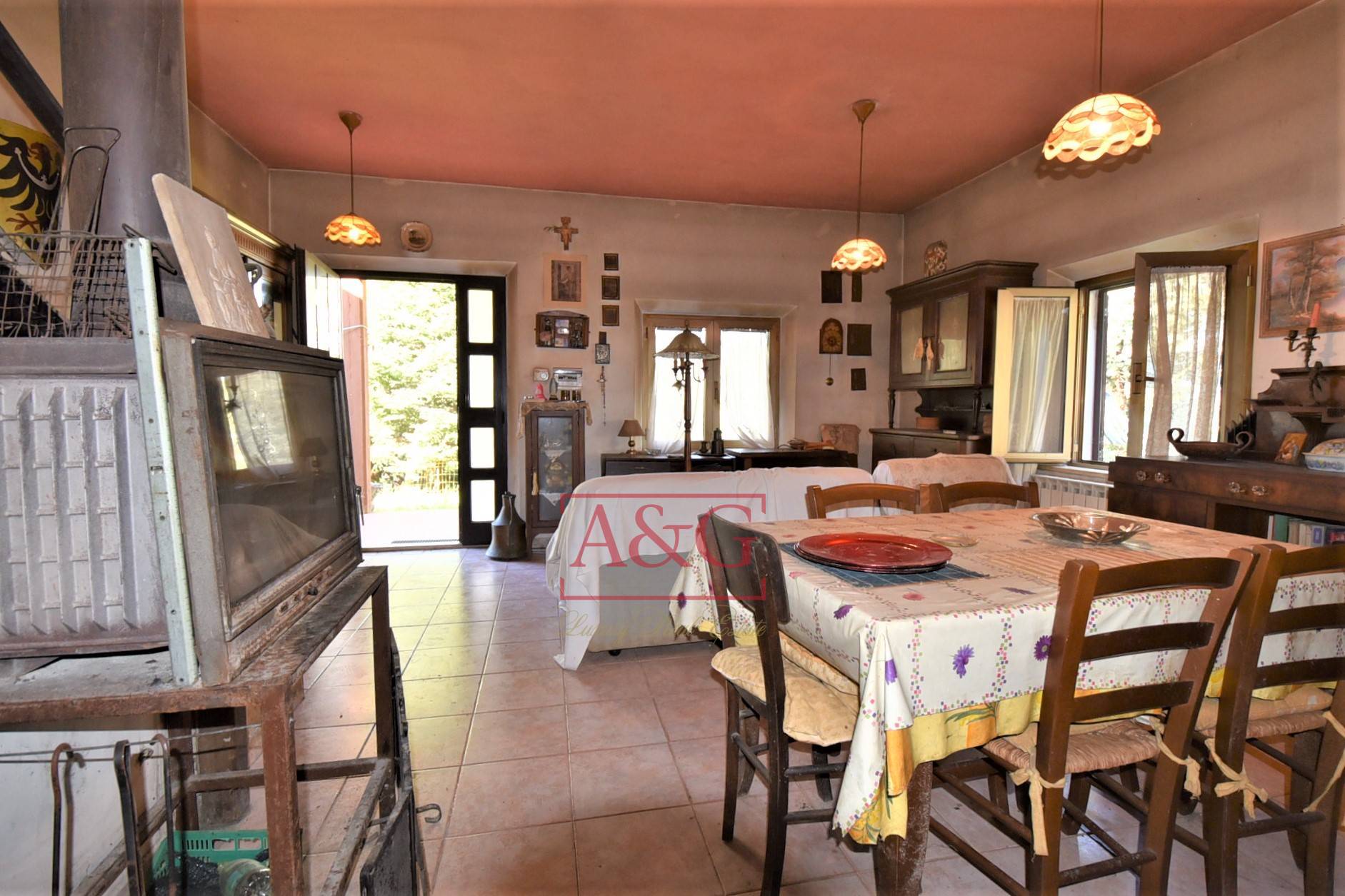 Villetta bifamiliare in vendita a San Ginesio, PERIFERIA