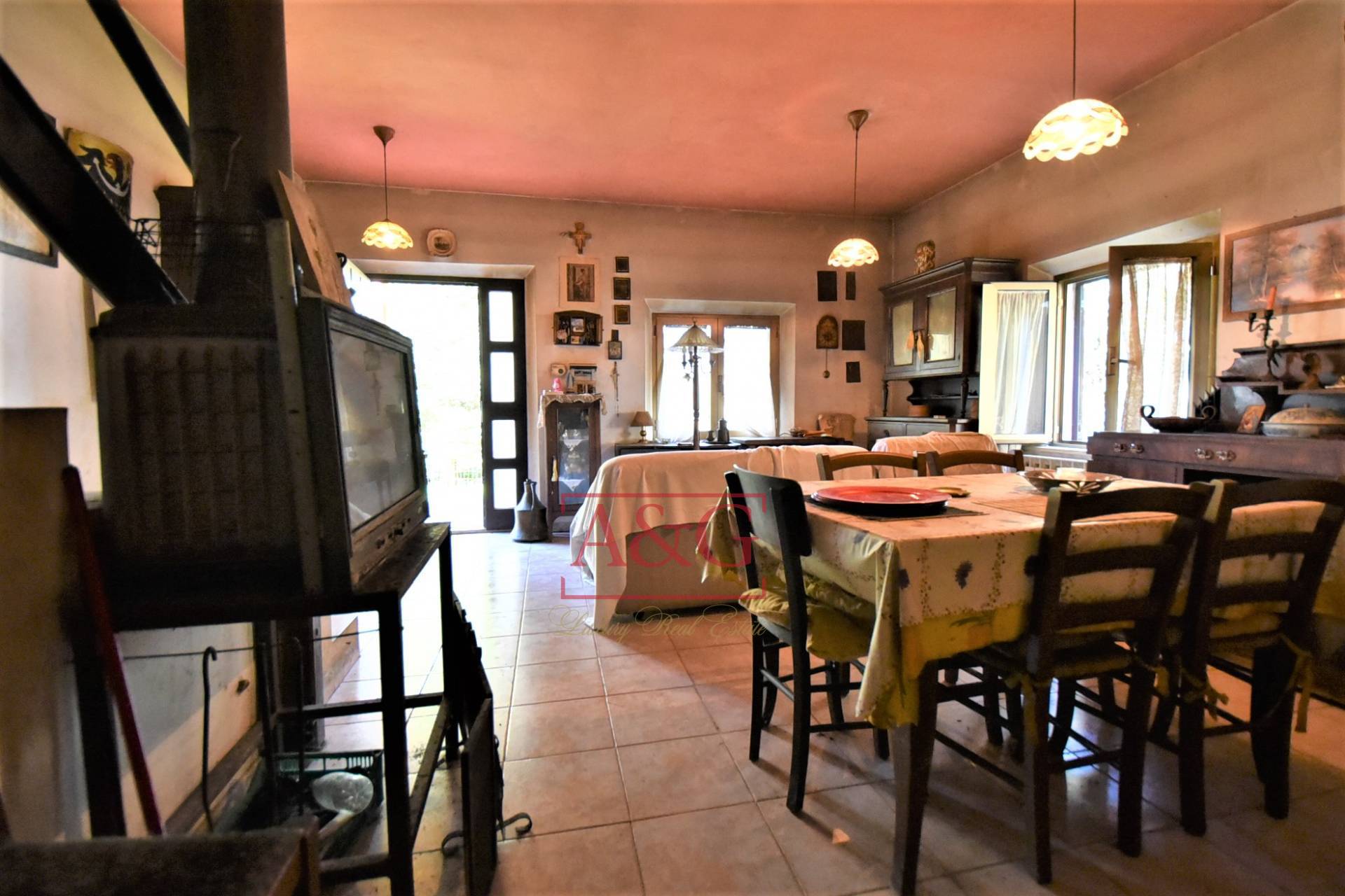 Villetta bifamiliare in vendita a San Ginesio, PERIFERIA