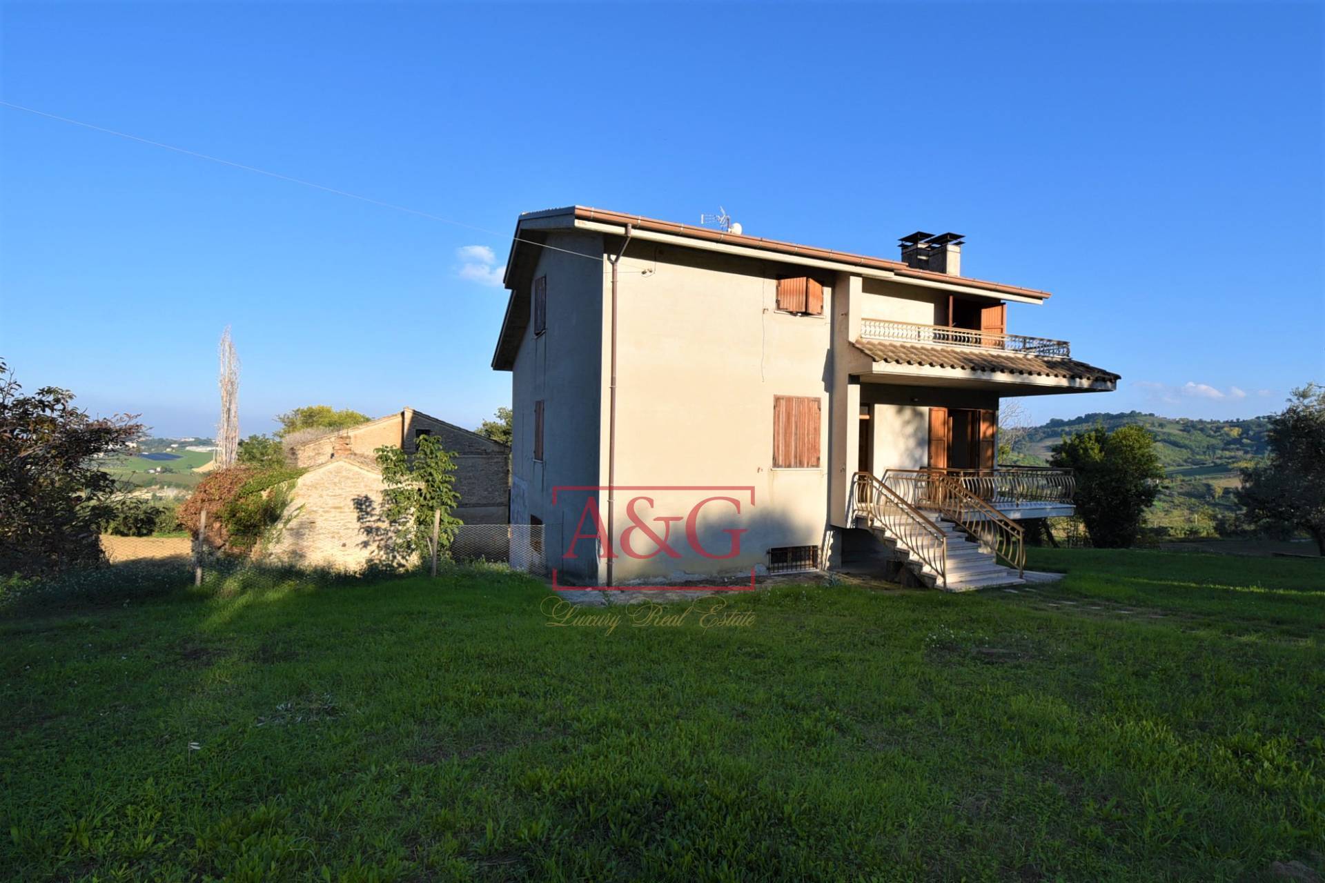 Casa singola in vendita a Monteleone di Fermo, Campagna