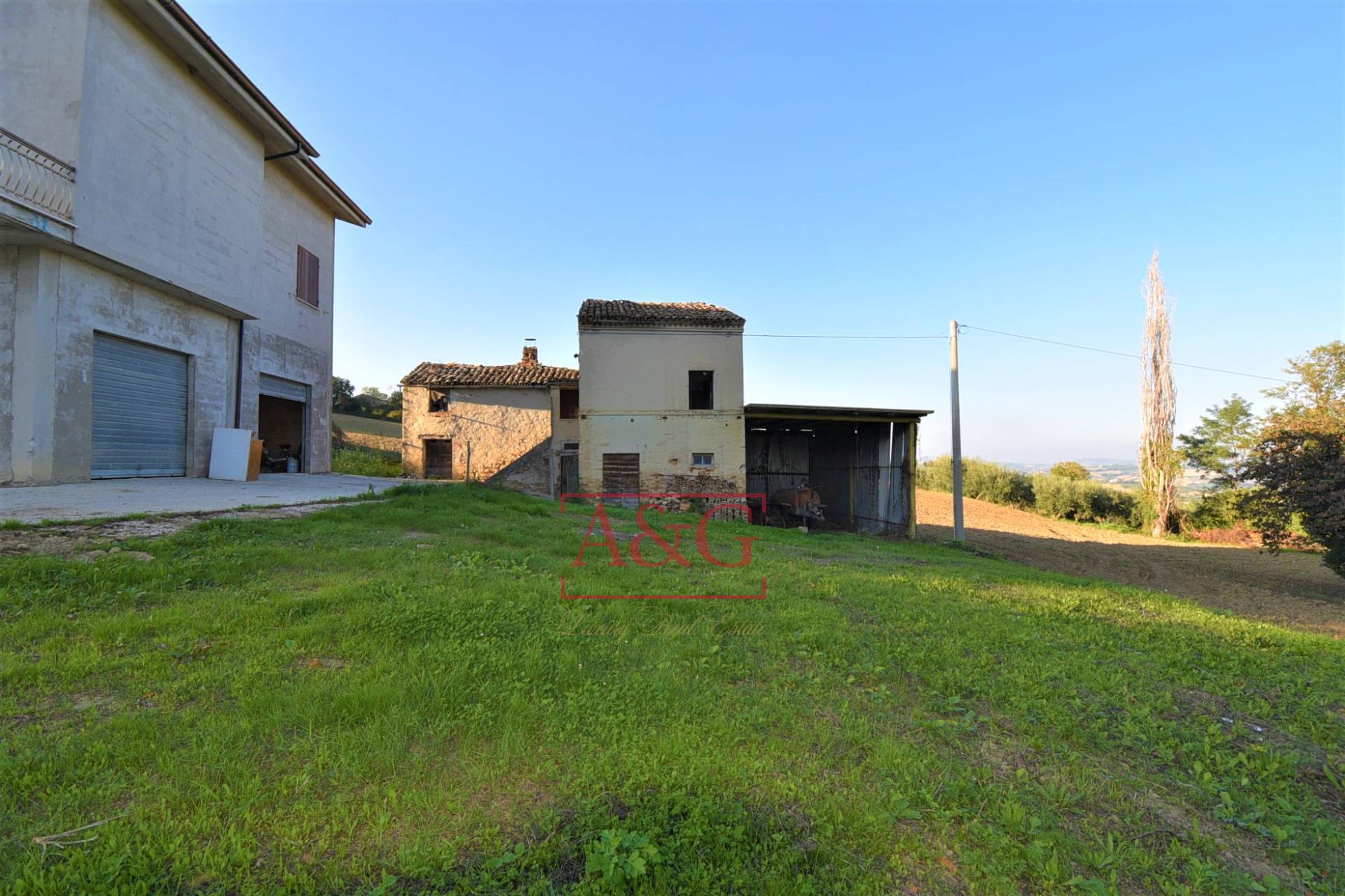 Casa singola in vendita a Monteleone di Fermo, Campagna