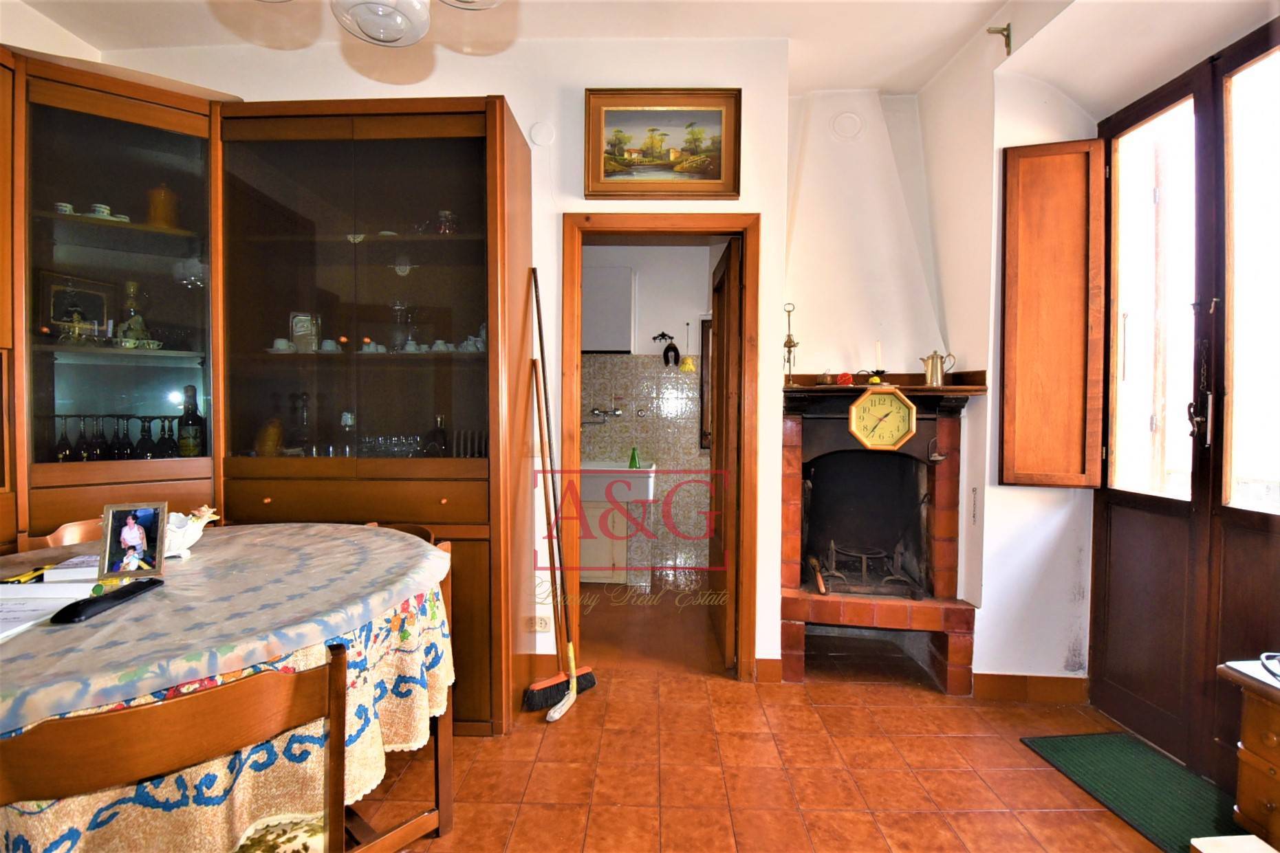 Appartamento in vendita a Montefortino, Centro Storico