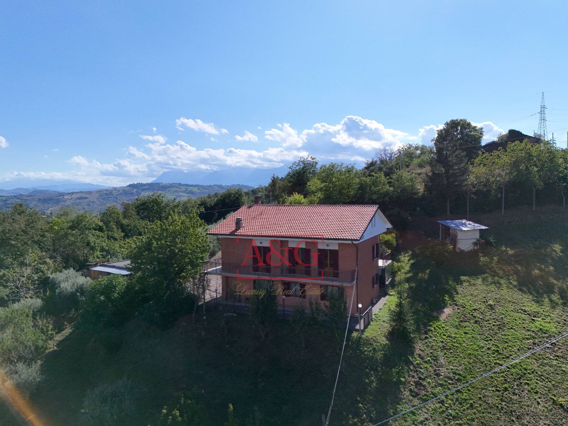 Casale in vendita a Sant'Angelo in Pontano