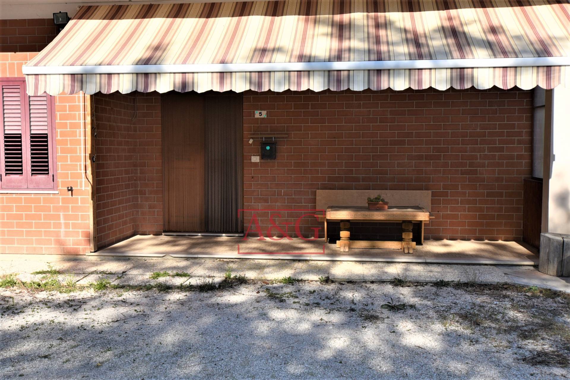 Casale in vendita a Sant'Angelo in Pontano