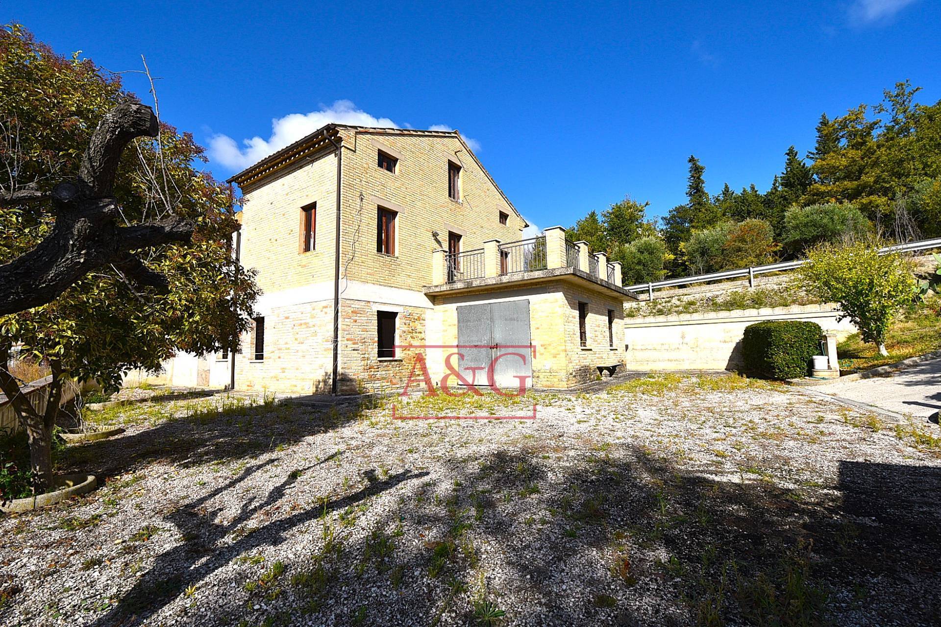 Casa singola in vendita a Falerone, Campagna
