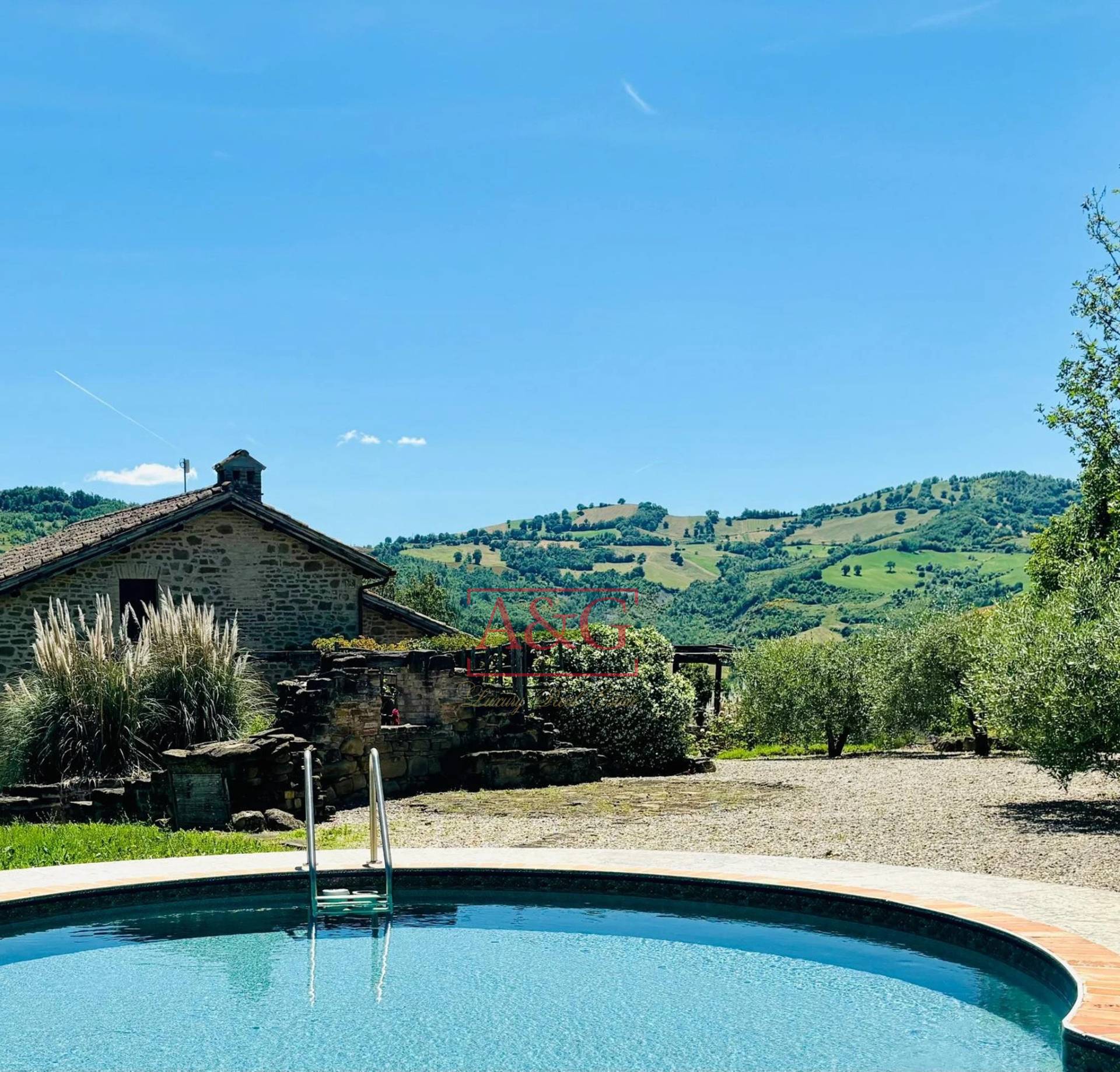 Casale in vendita a Amandola, Campagna