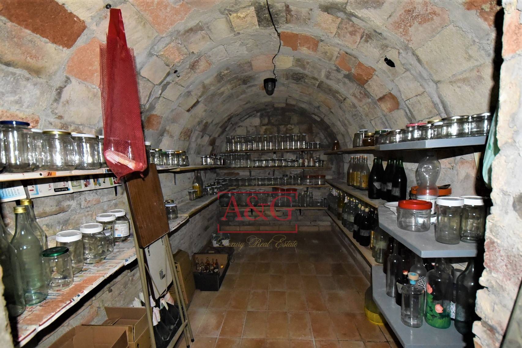 Casa cielo-terra in vendita a Carassai, Centro Storico